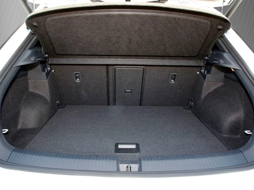 Volkswagen T-Roc 2.0 TSI 4Motion R-Line Black Style 19"Pano AHK Navi+VC ACC LED RFK+PDC SHZ