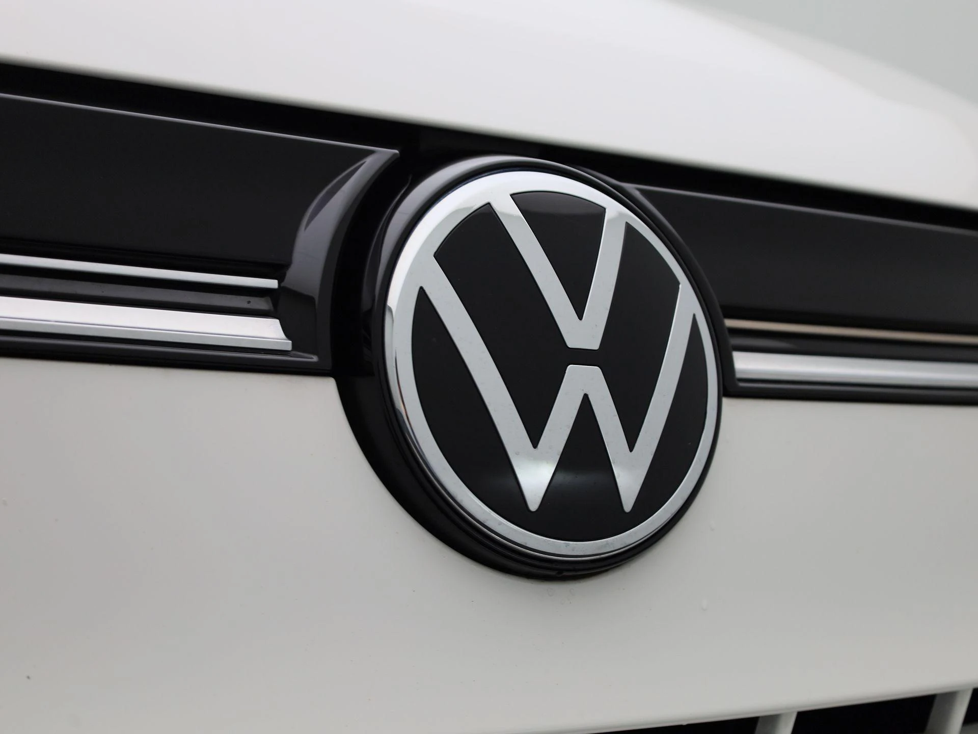 Volkswagen-Multivan-image-39