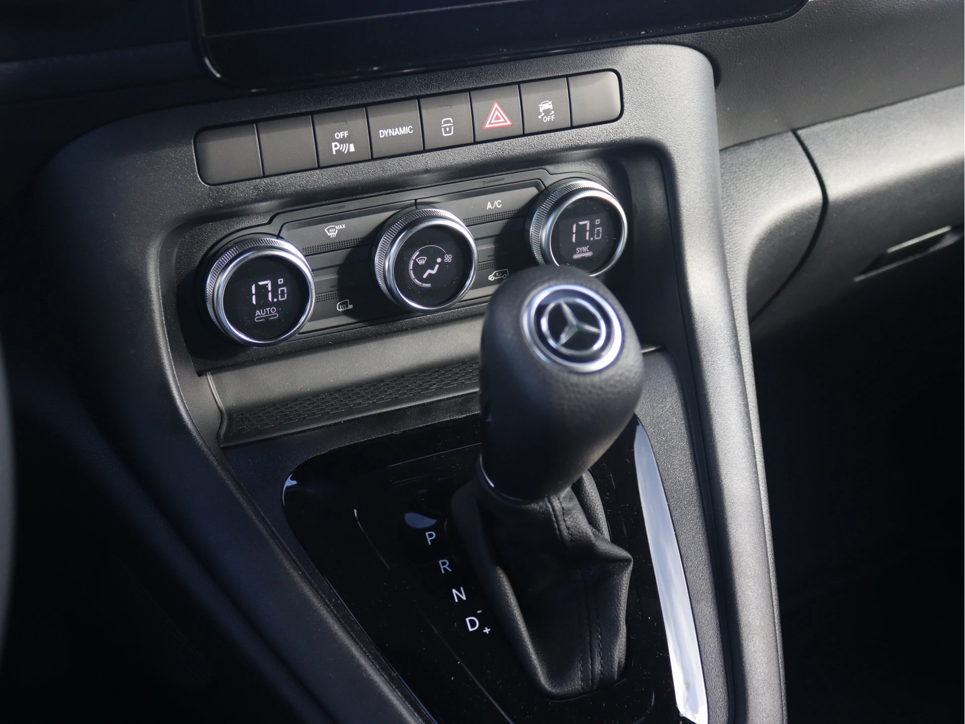 Mercedes-Benz-eCitan-image-10