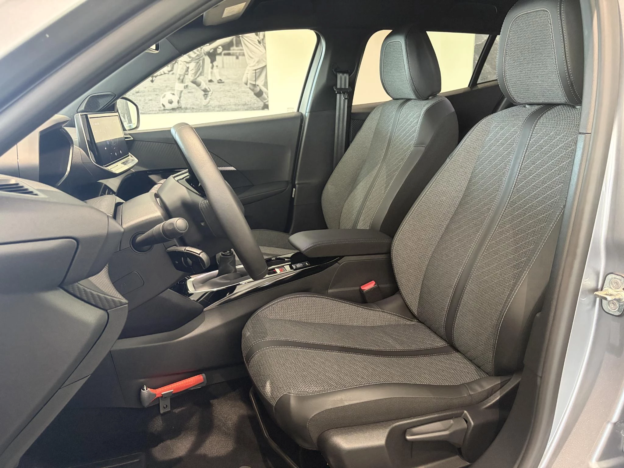 Peugeot-2008-image-11