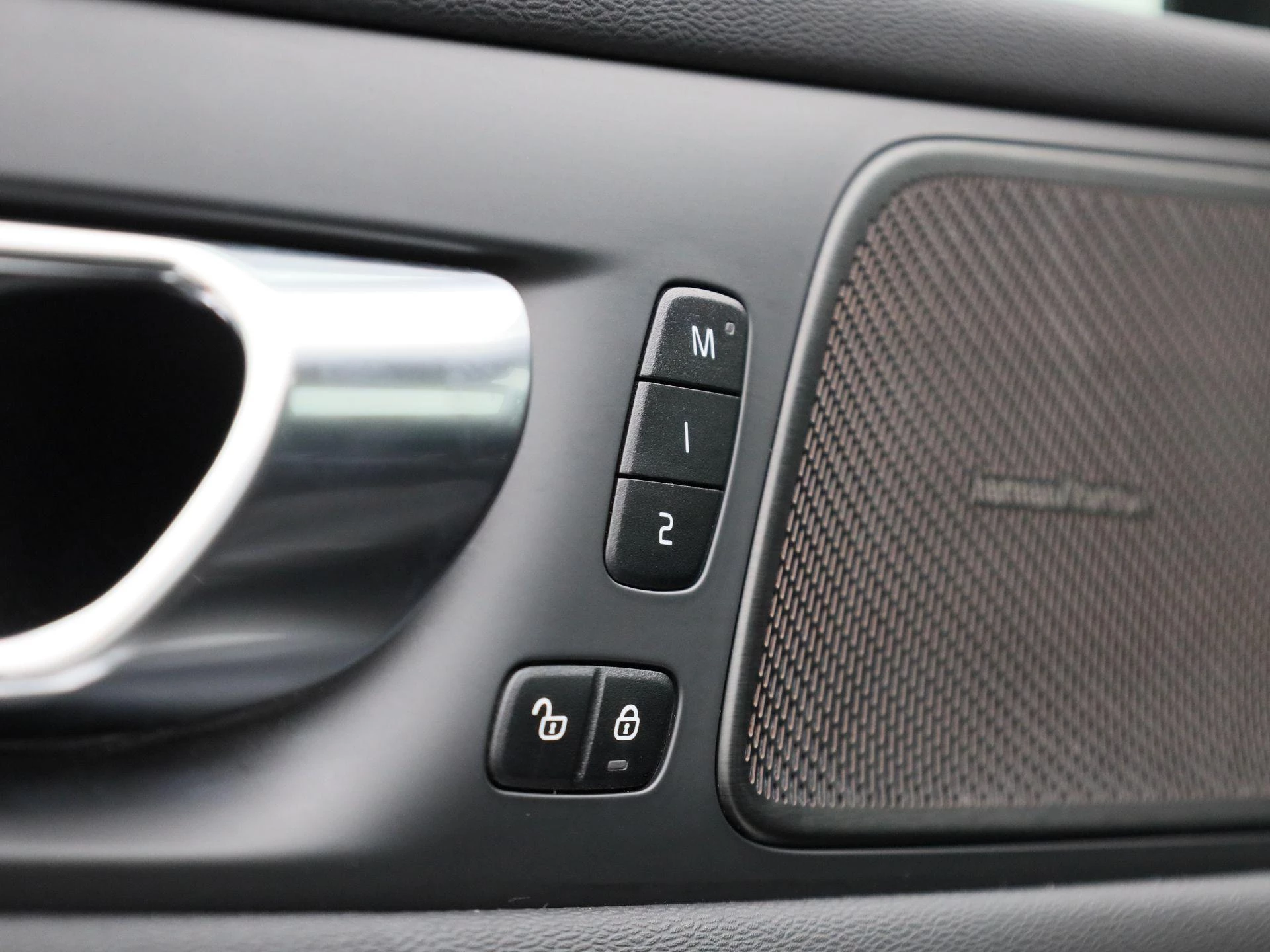 Volvo-V60-image-33