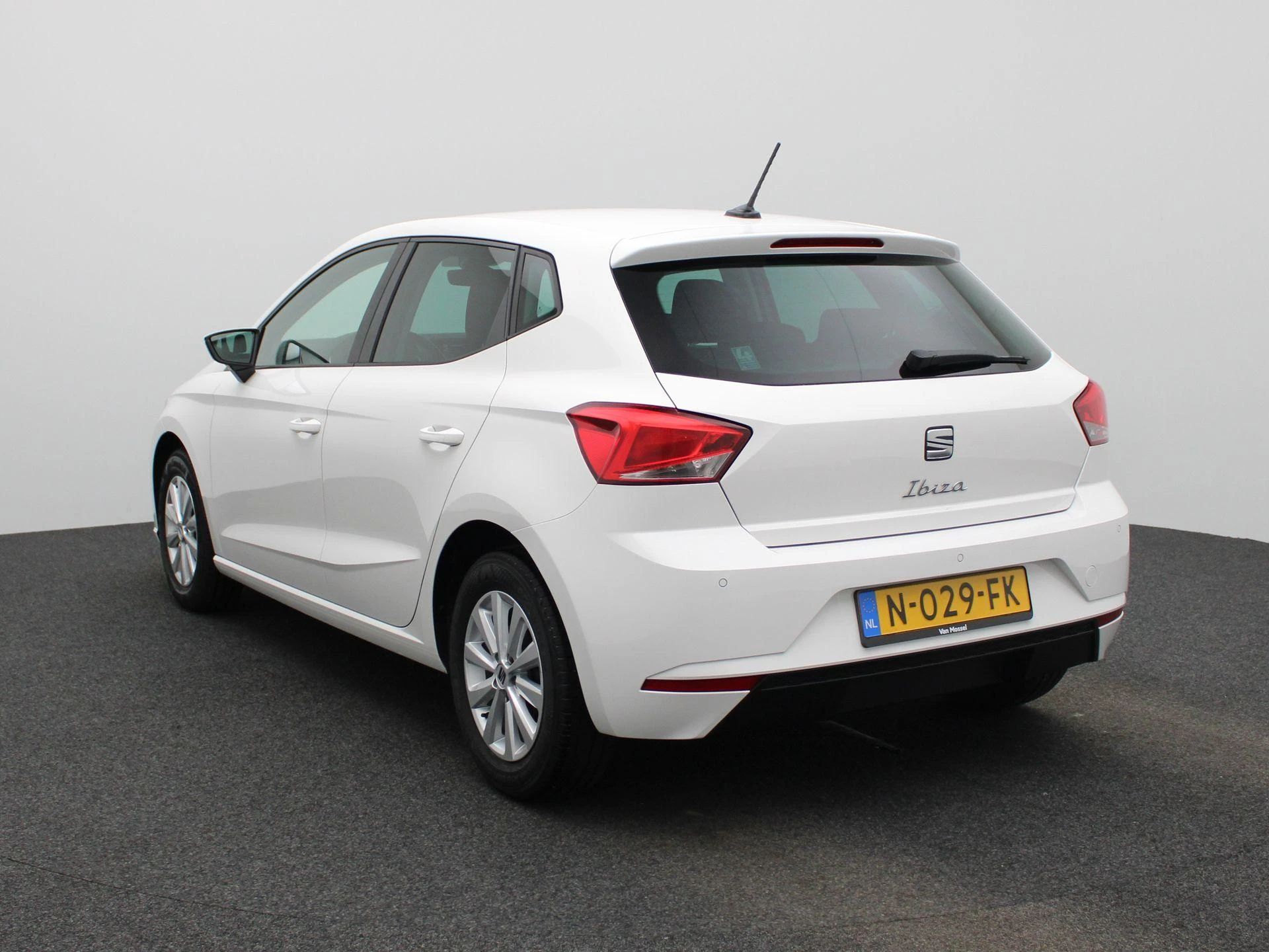 SEAT-Ibiza-image-1