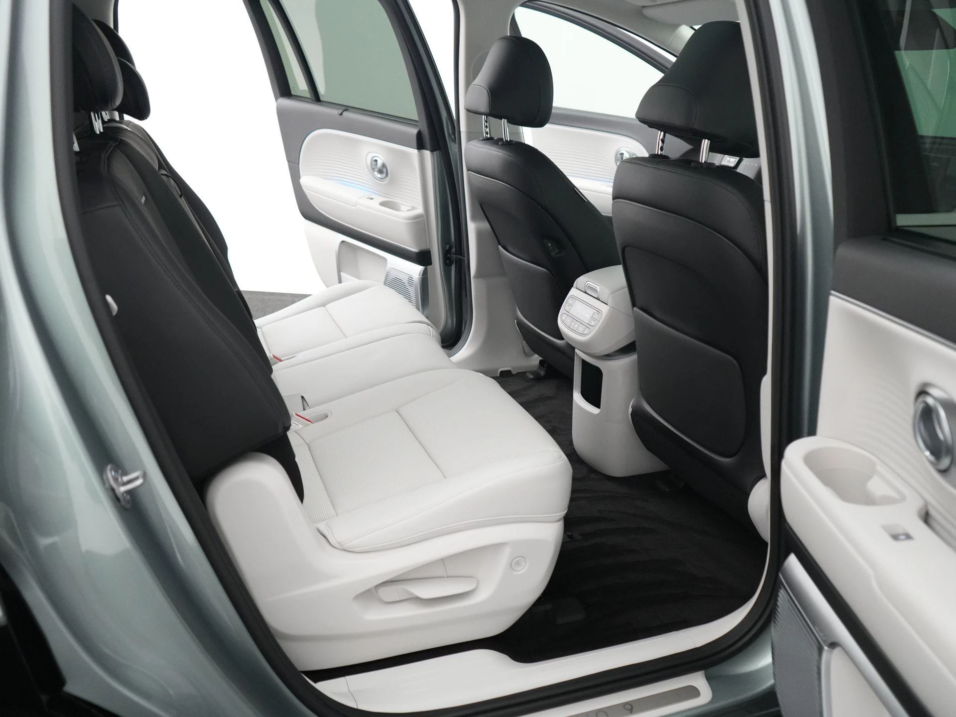 Hyundai-IONIQ 9-image-40