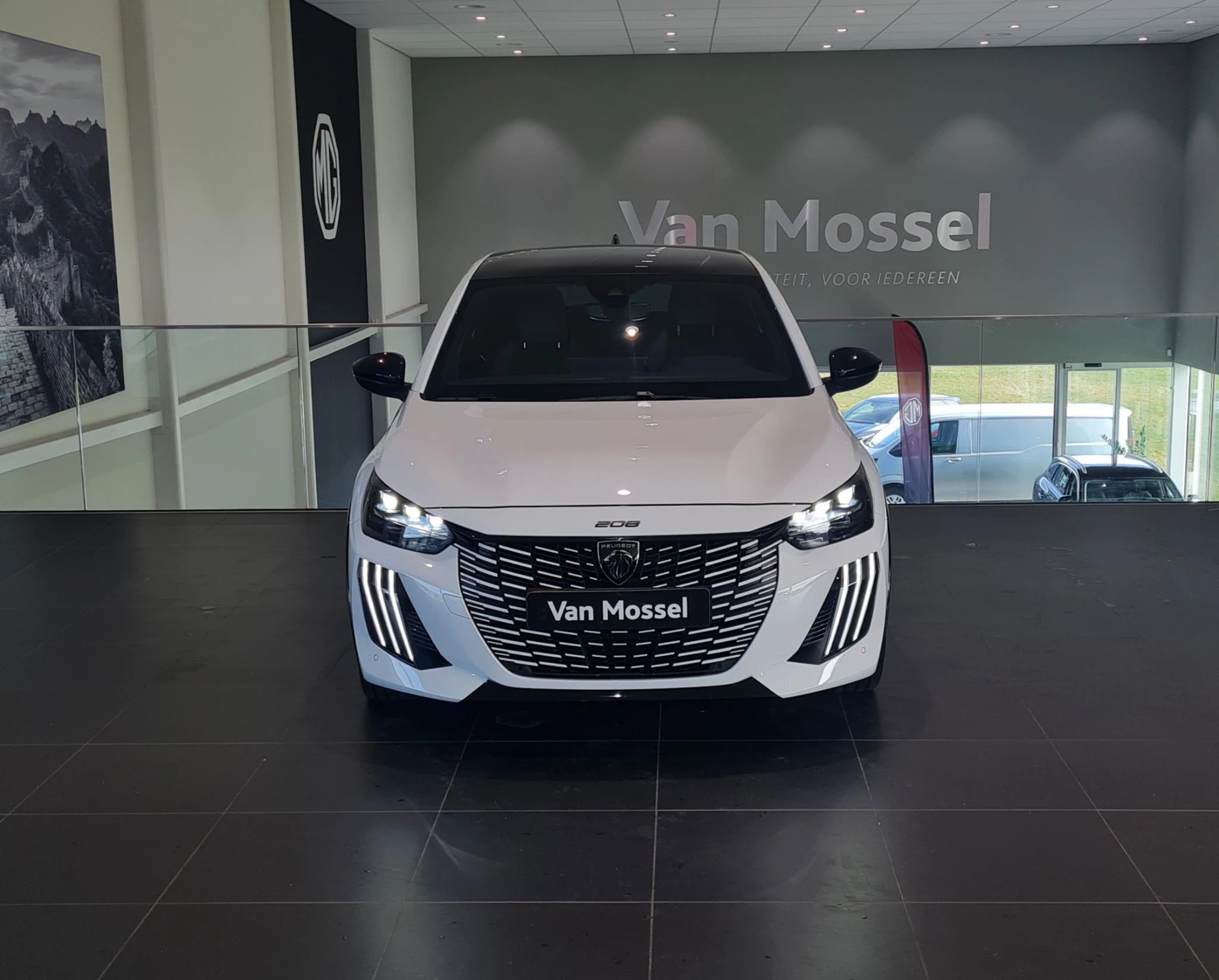 Peugeot 208 Hybrid 100 e-DCS6 GT
