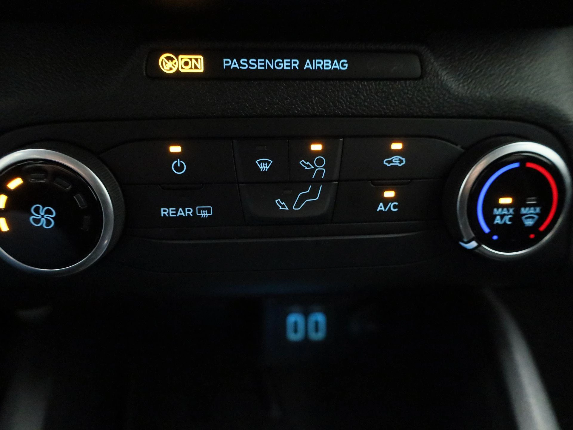 Ford Focus Wagon 1.0 EcoBoost Trend Edition Business