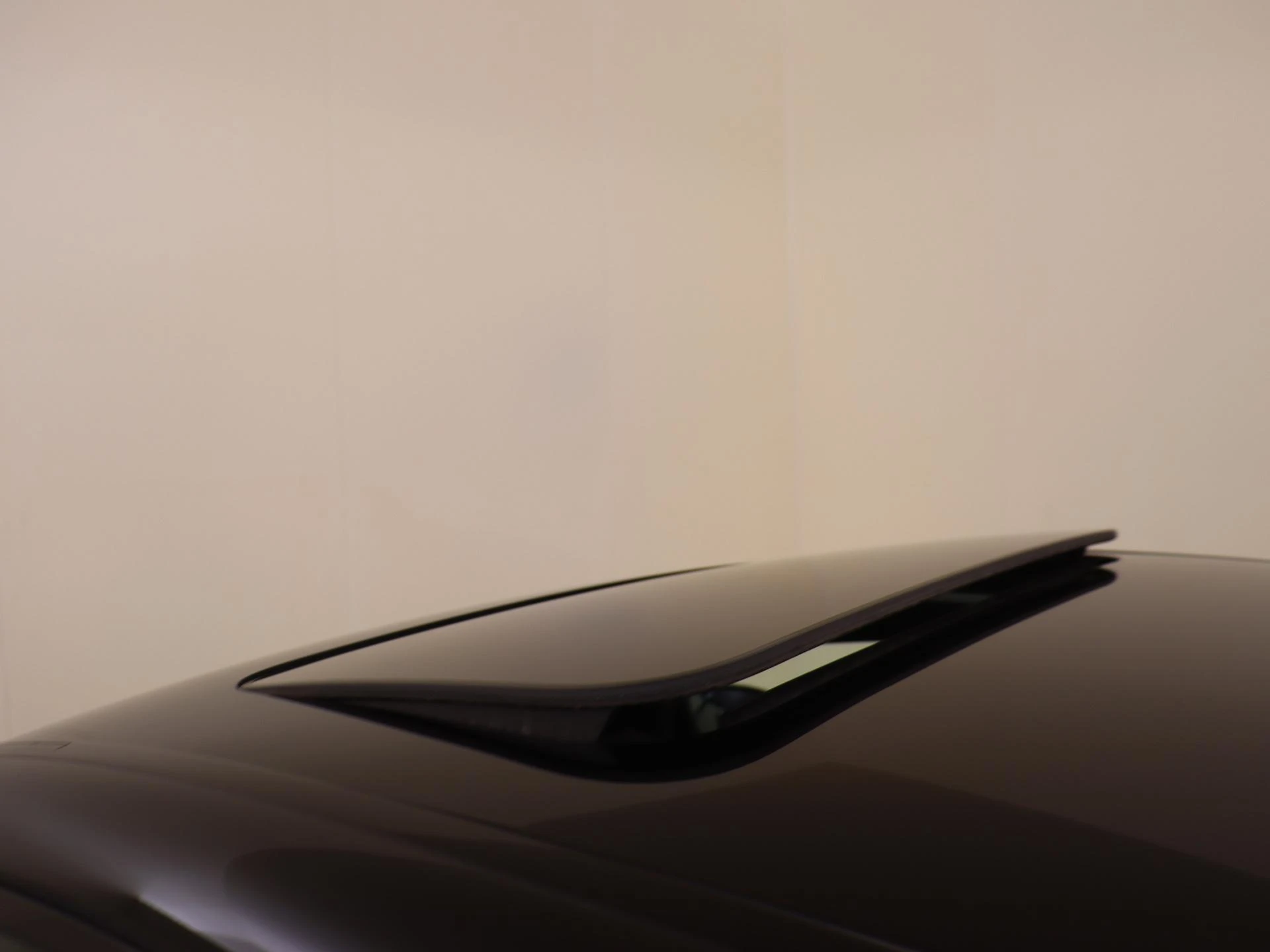 Mercedes-Benz-GLC-image-28