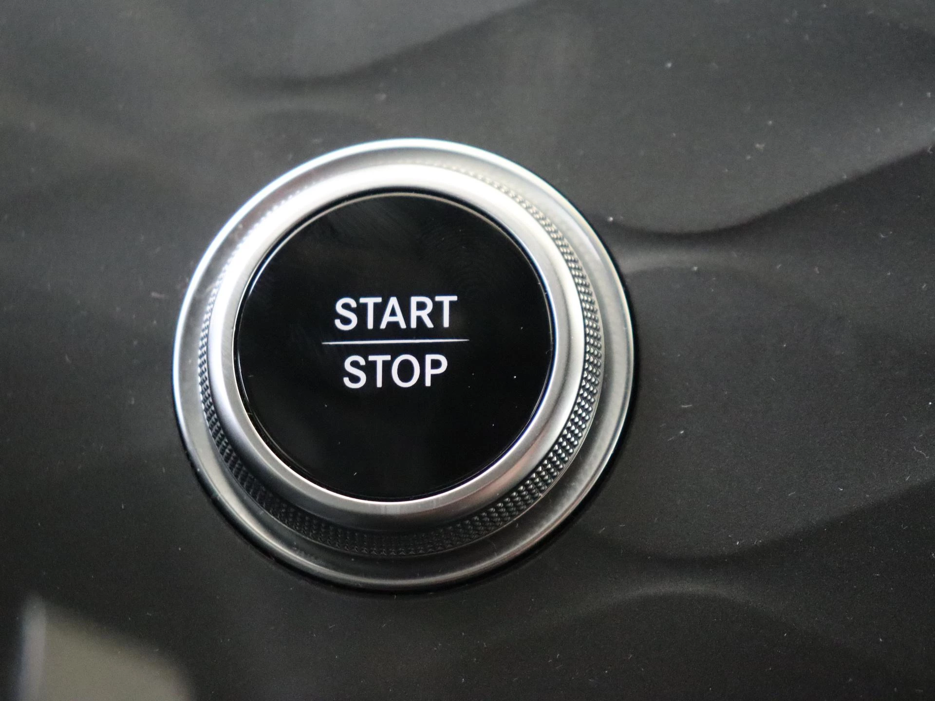 Mercedes-Benz-EQE-image-23