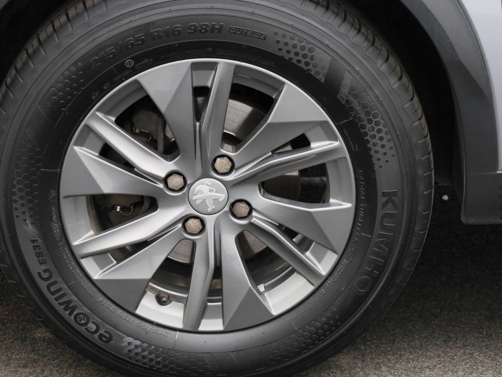 Peugeot-2008-image-11
