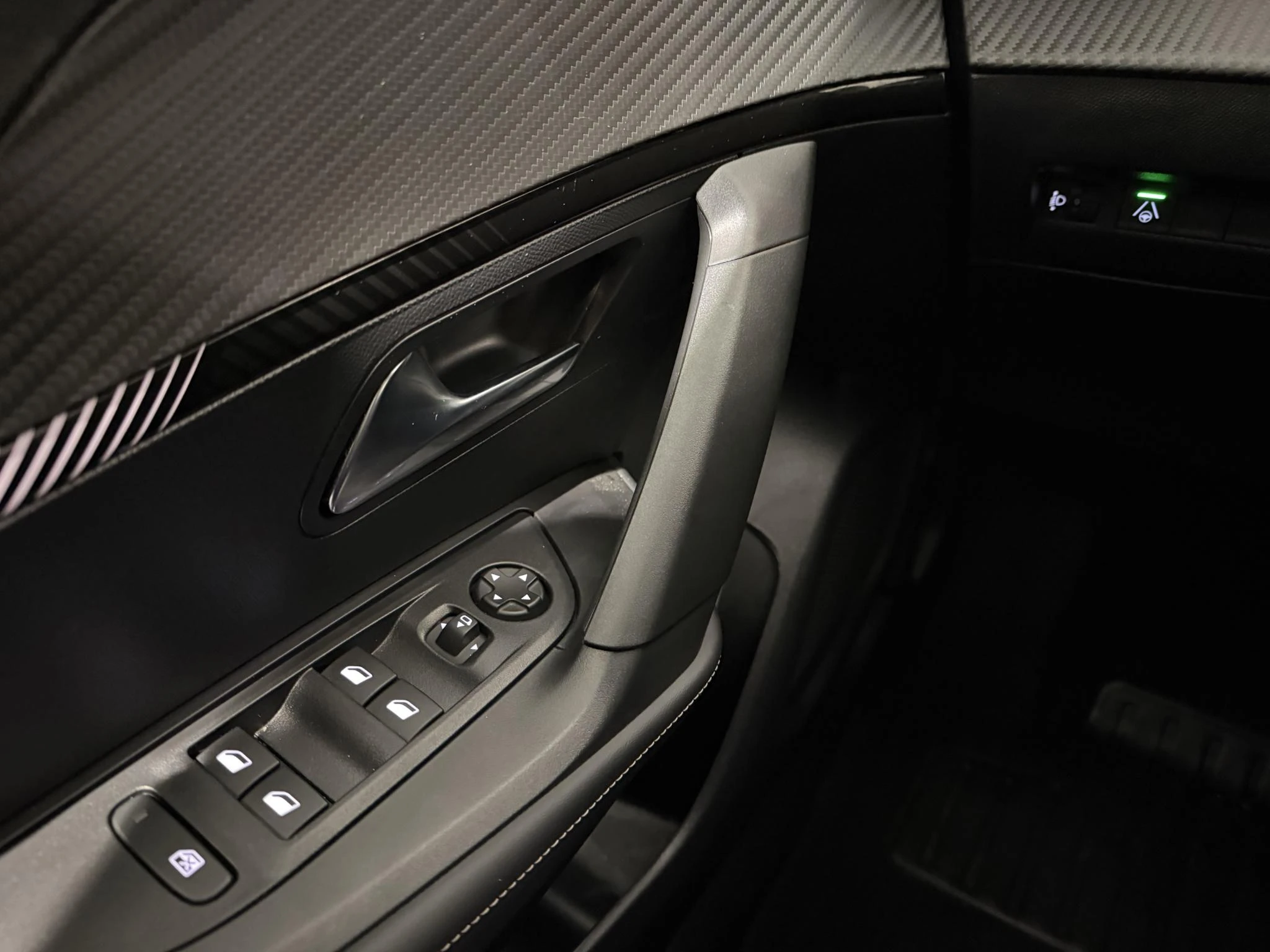 Peugeot-2008-image-17