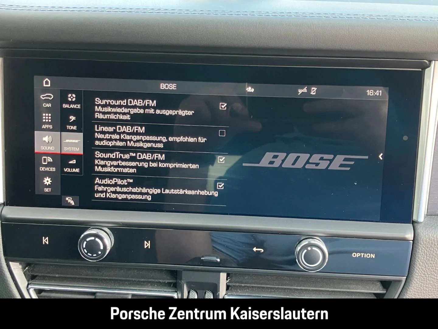 Porsche Macan GTS Standheizung SurroundView Luftfederung gts