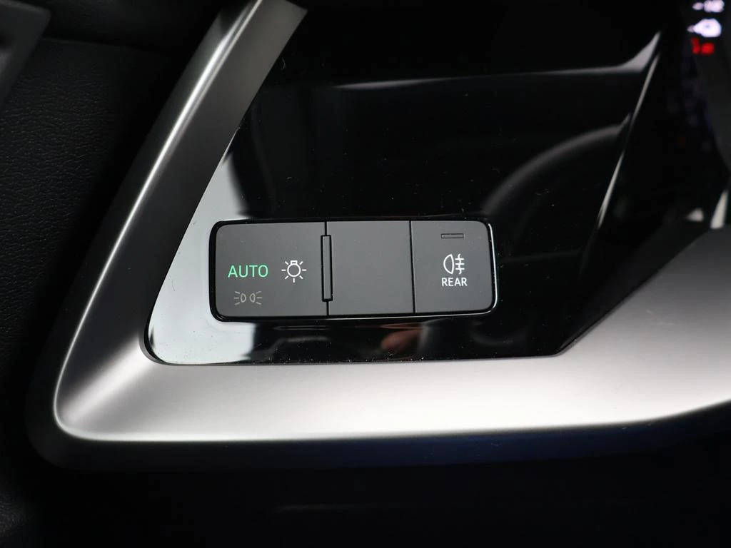 Audi A3 Sportback PHEV Audi A3 Sportback PHEV Attraction 40TFSIe 204PK *AUTOMAAT*NAVI*PDC ACHTER*APP-CONNECT*VIRTUAL COCKPIT*...*