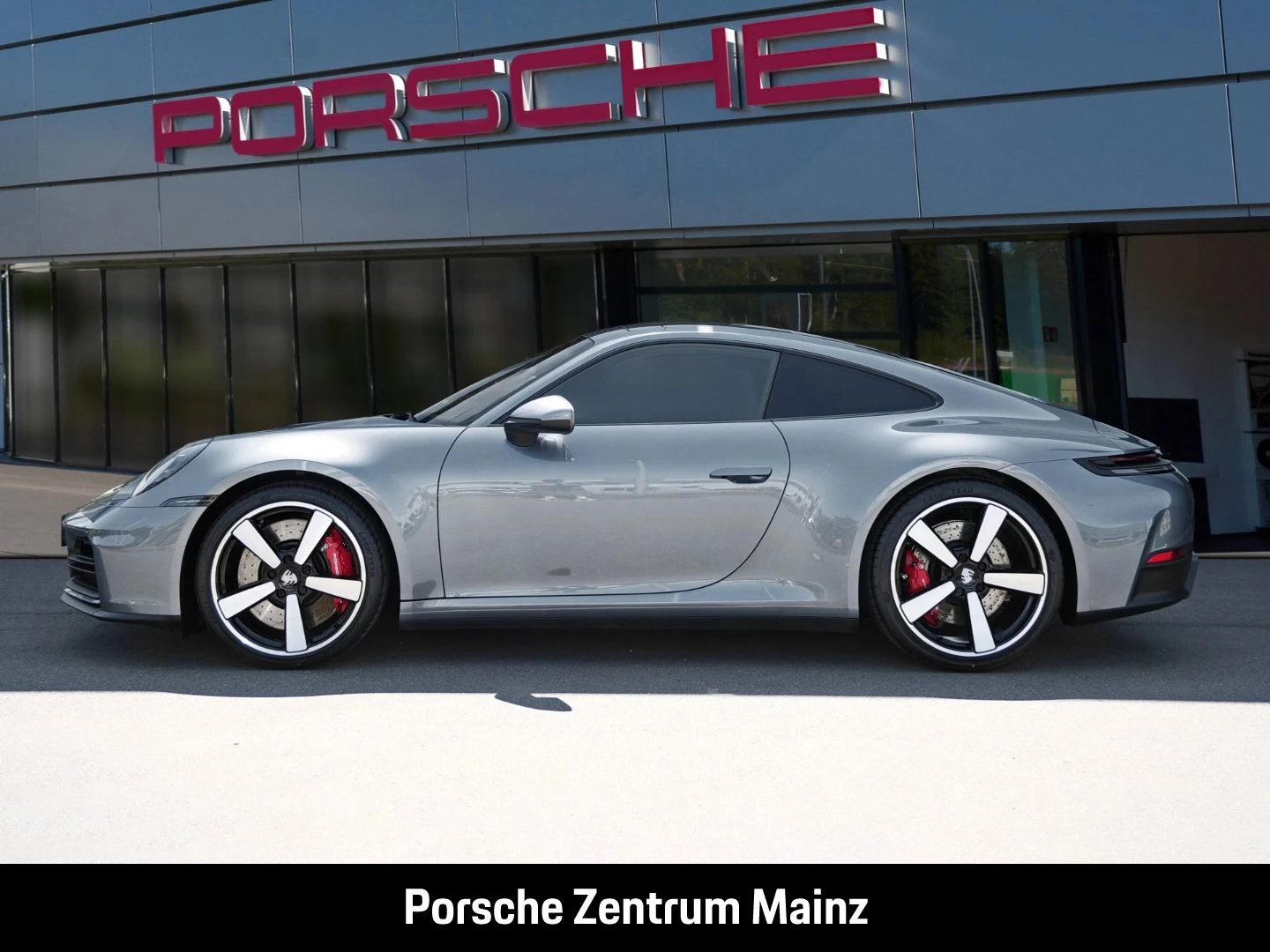 Porsche-911-image-6