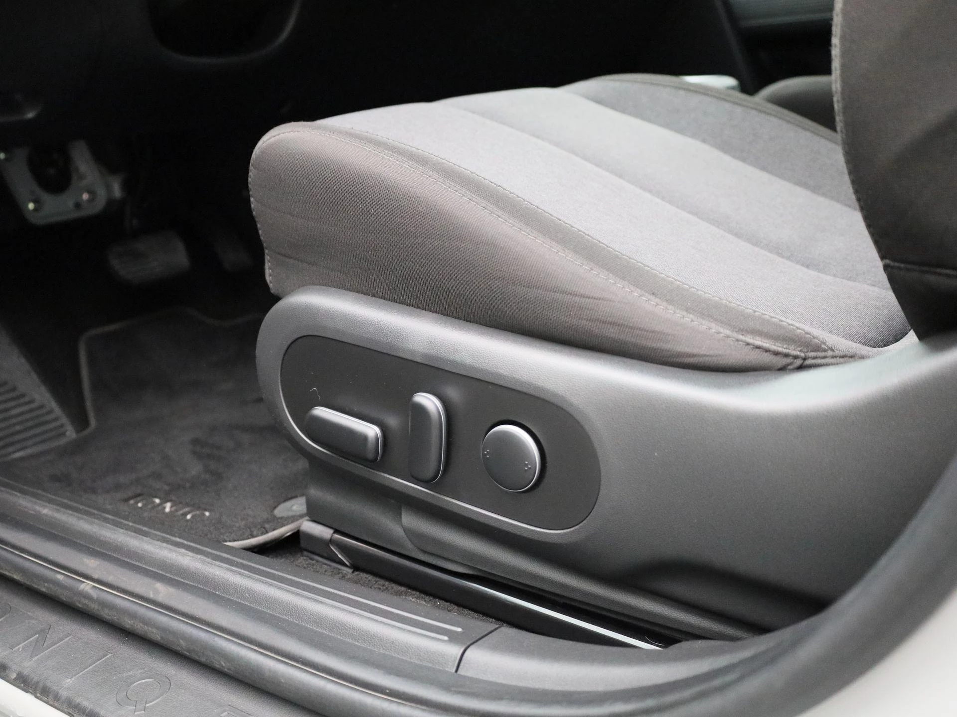 Hyundai-IONIQ 5-image-31