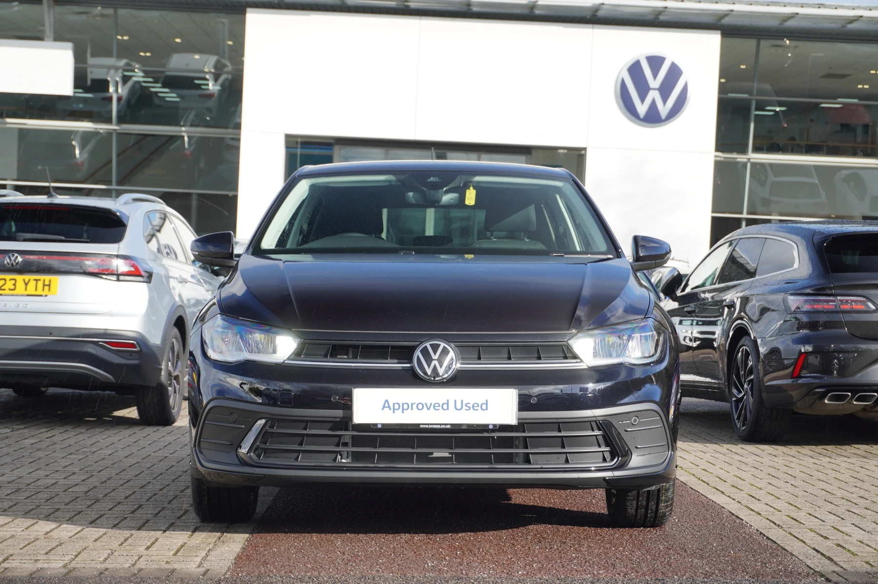 Volkswagen-Polo-image-6