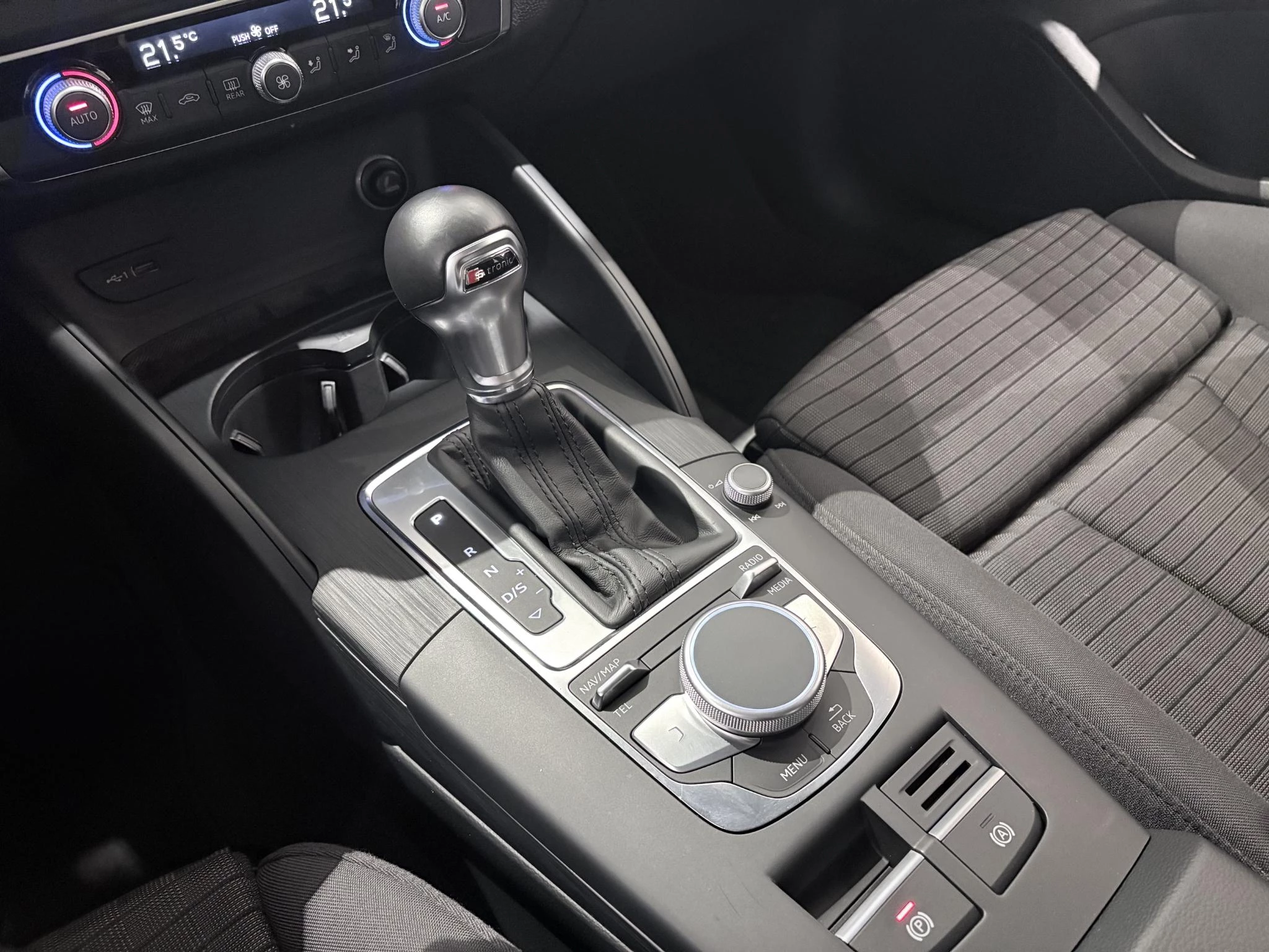 Audi A3 Limousine 30 TFSI Sport S Line Edition