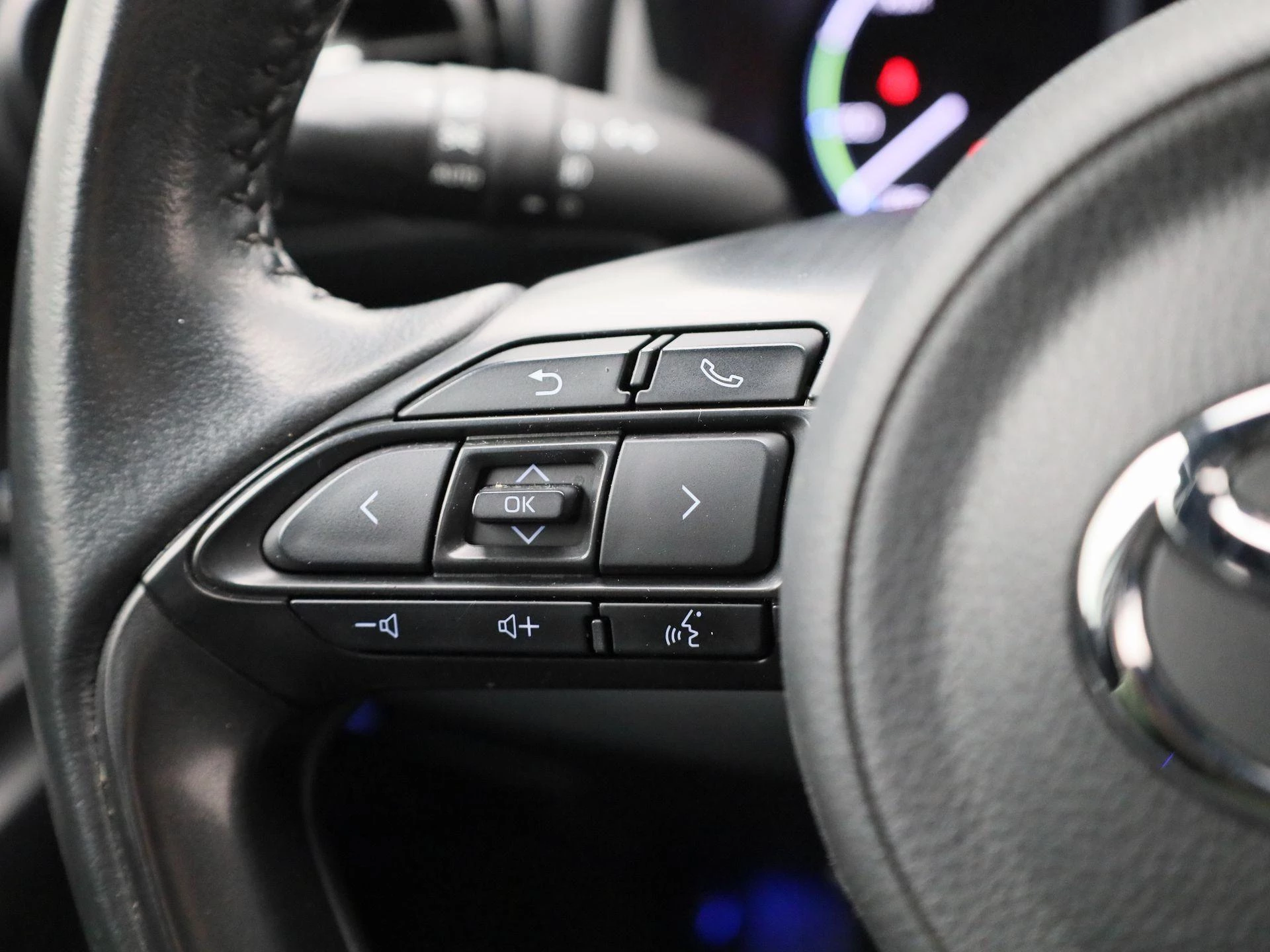 Toyota-Yaris Cross-image-17