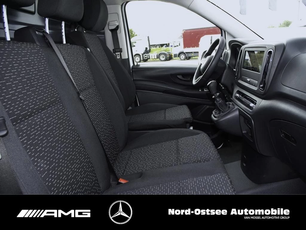 Mercedes-Benz-Vito-image-10