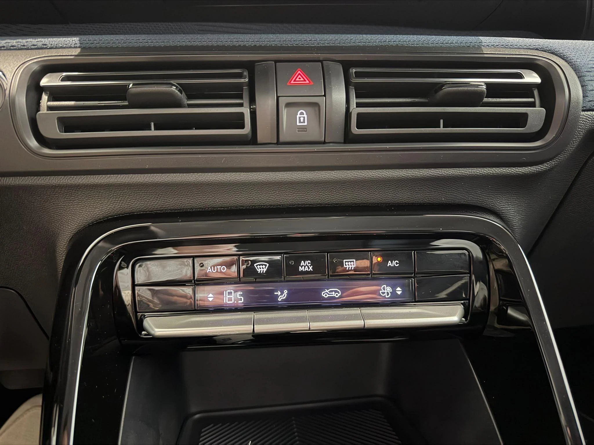 Citroën-ë-C3 Aircross-image-9