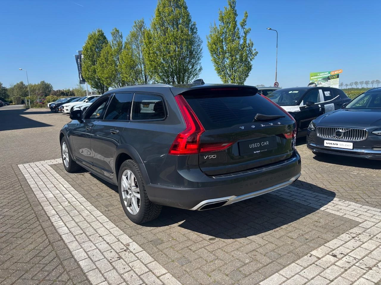 Volvo-V90-image-10