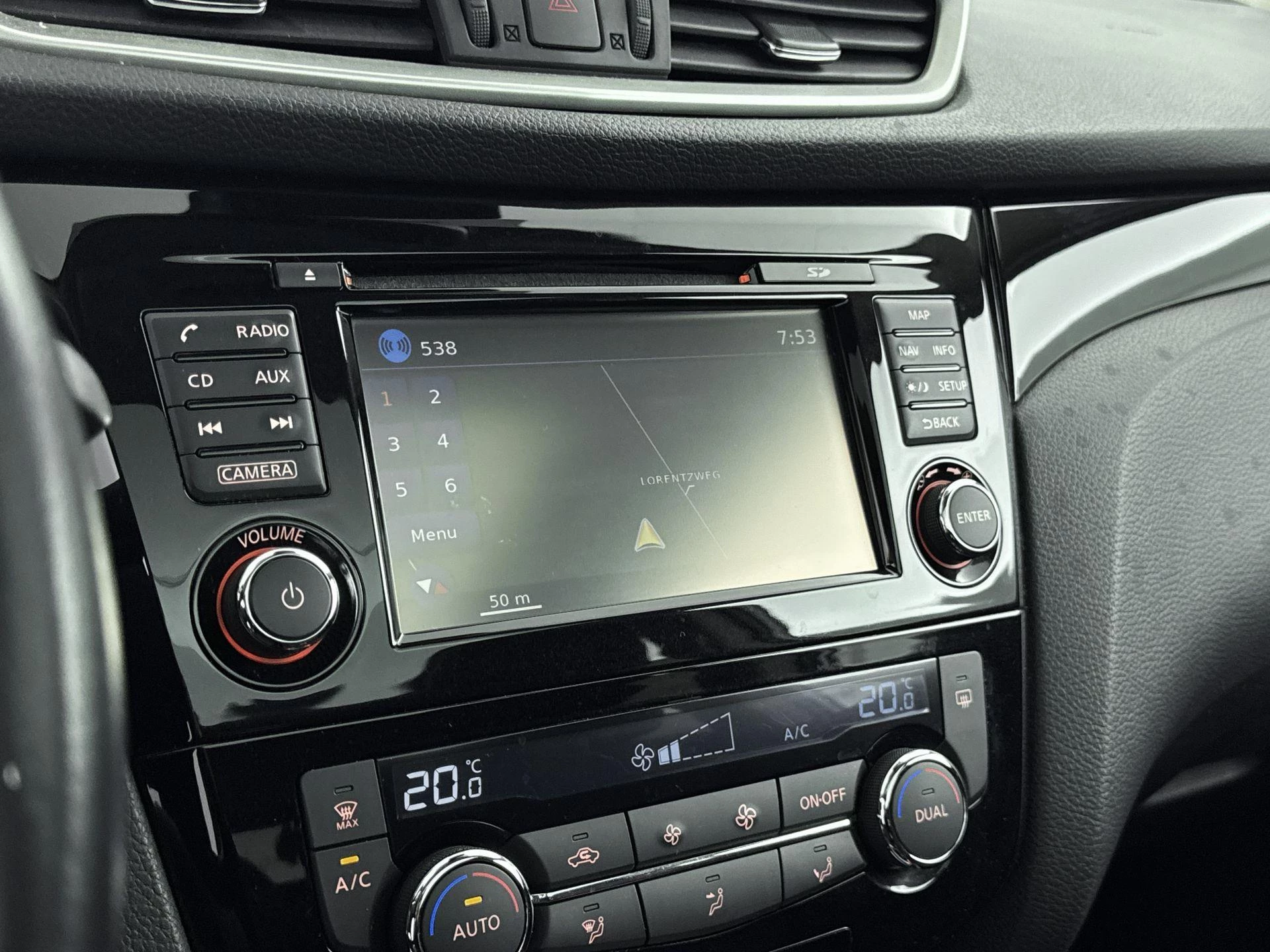 Nissan-QASHQAI-image-18