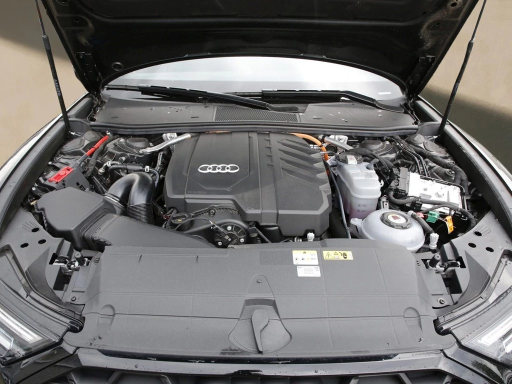 Audi A6 Avant 55 TFSI e Q S line 20"|360°|ACC|AHK|HuD