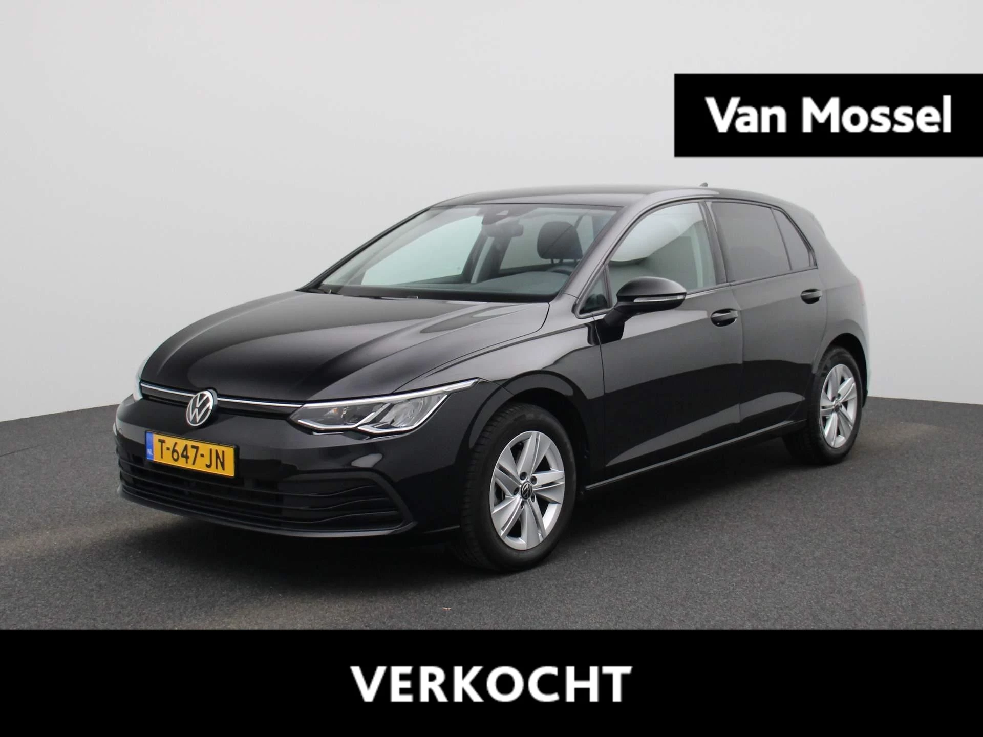 Volkswagen-Golf-image-0