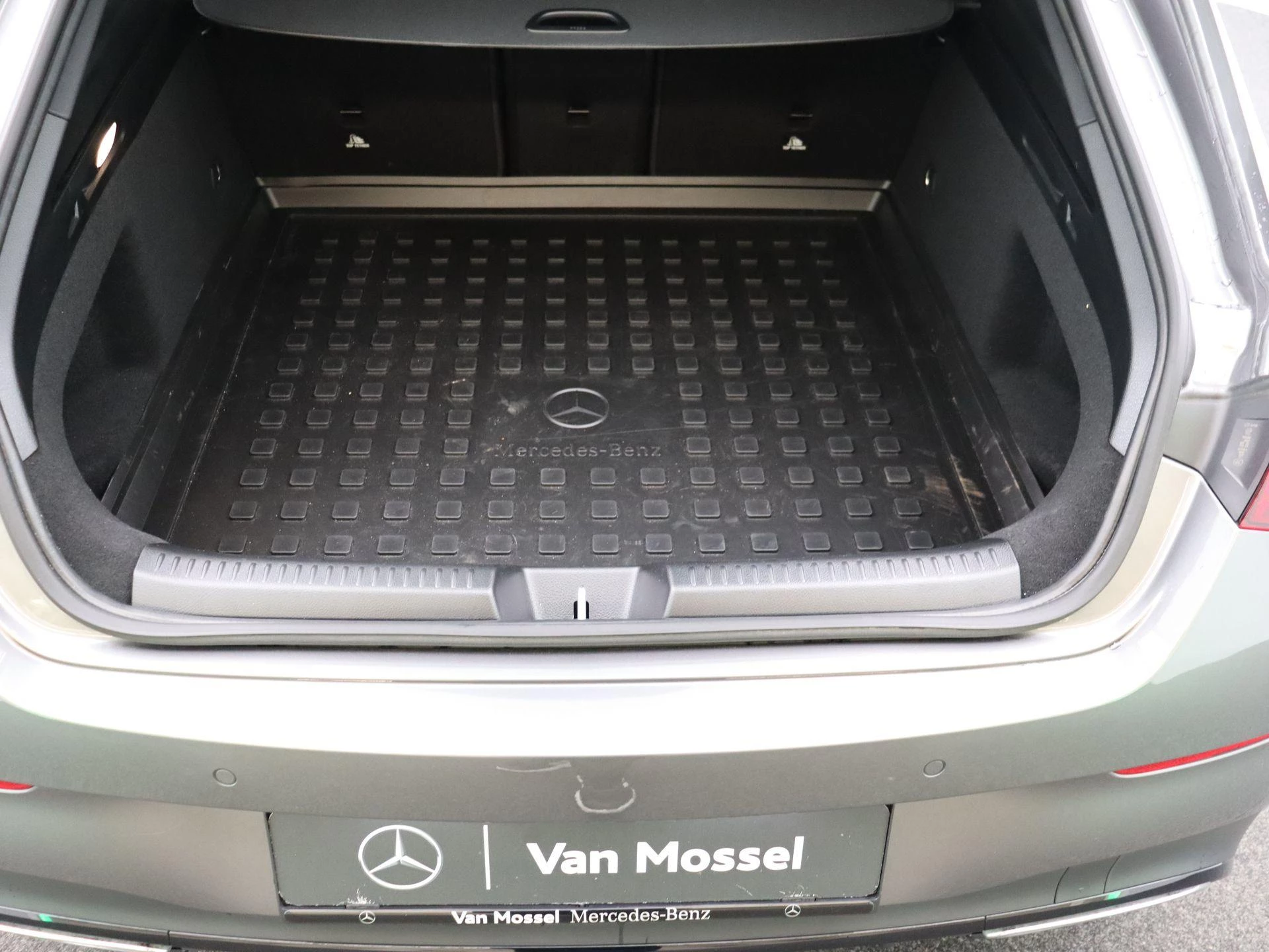 Mercedes-Benz CLA 180 Star Edition Shooting Brake + PANORAMISCH DAK + MULTIBEAM LED +