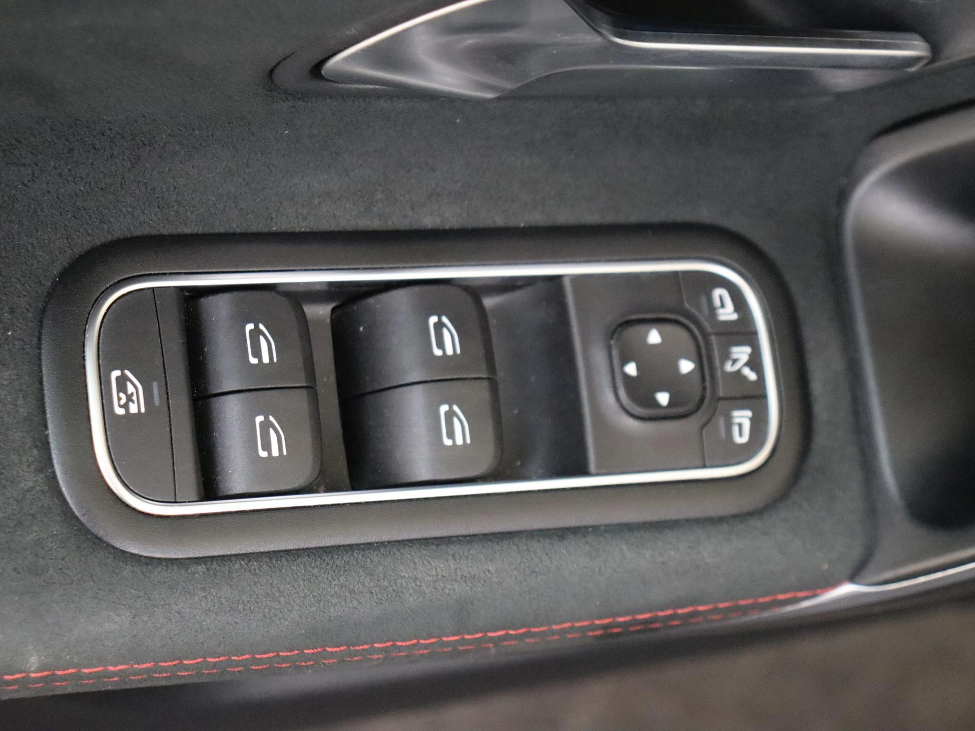 Mercedes-Benz-A-Klasse-image-26
