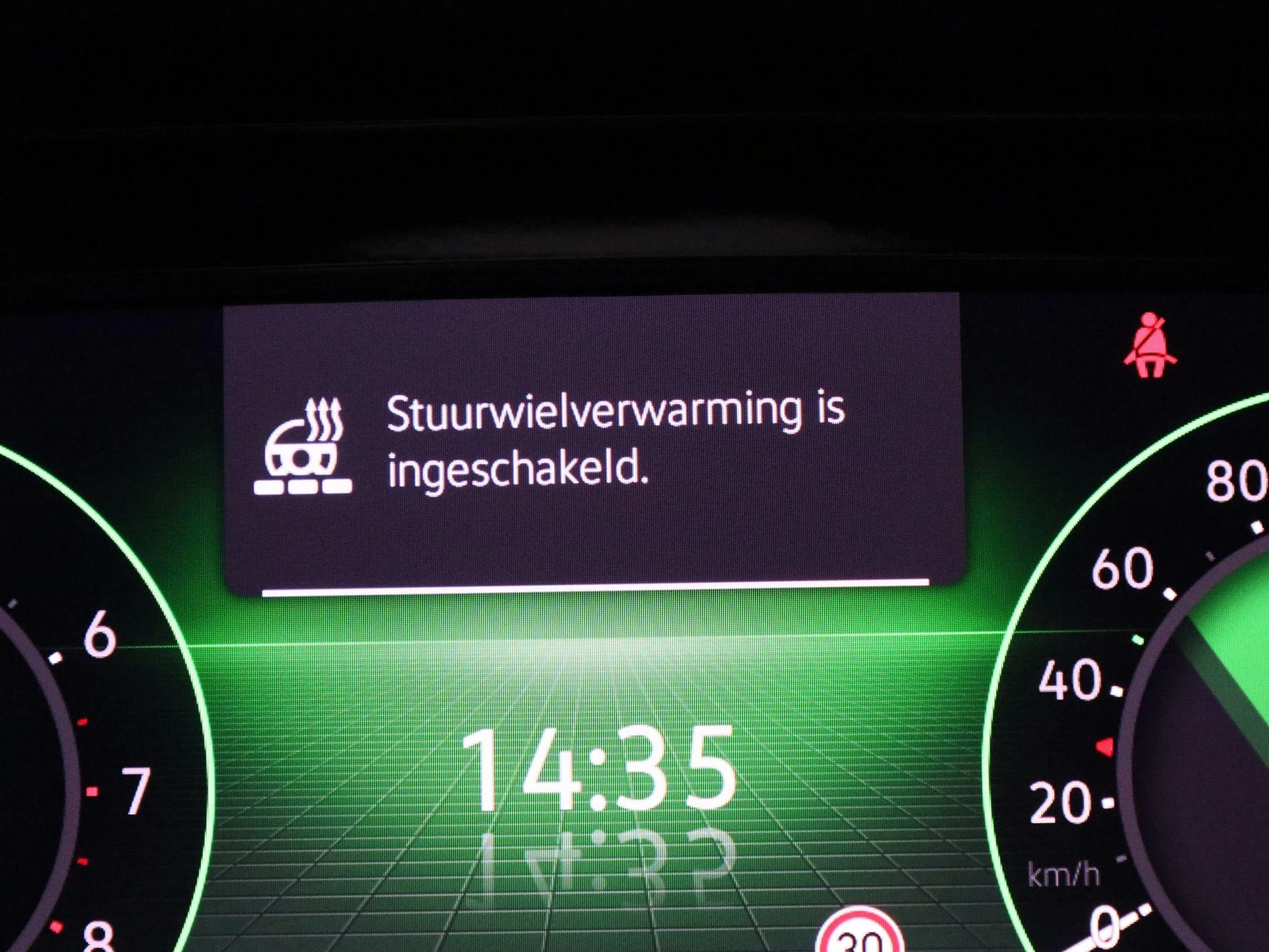 Volkswagen Golf 2.0 TSI R-Line