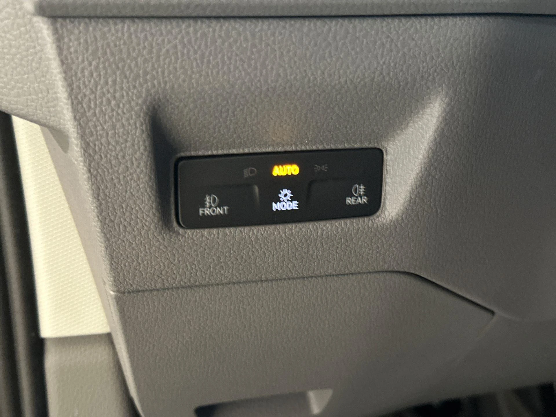 Volkswagen-Crafter-image-17