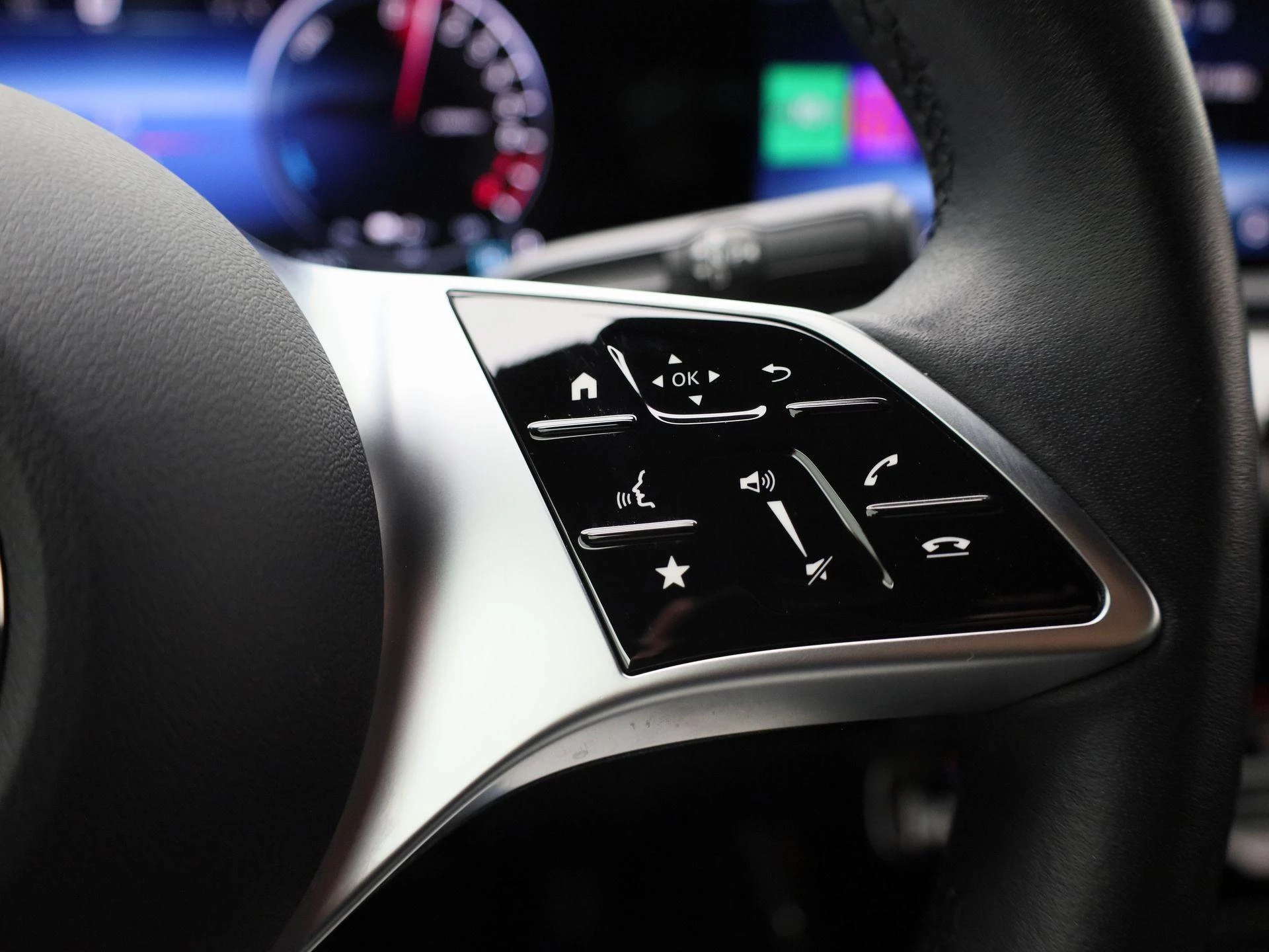 Mercedes-Benz-A-Klasse-image-19