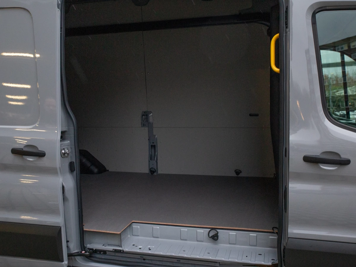 Ford-Transit-image-9