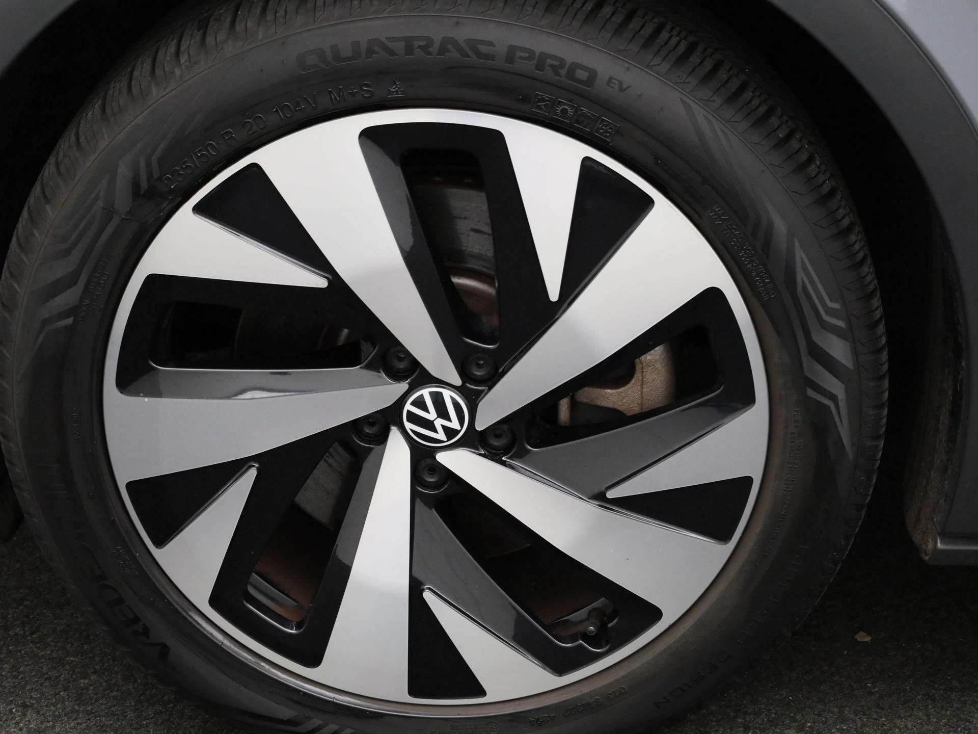 Volkswagen-ID.4-image-12