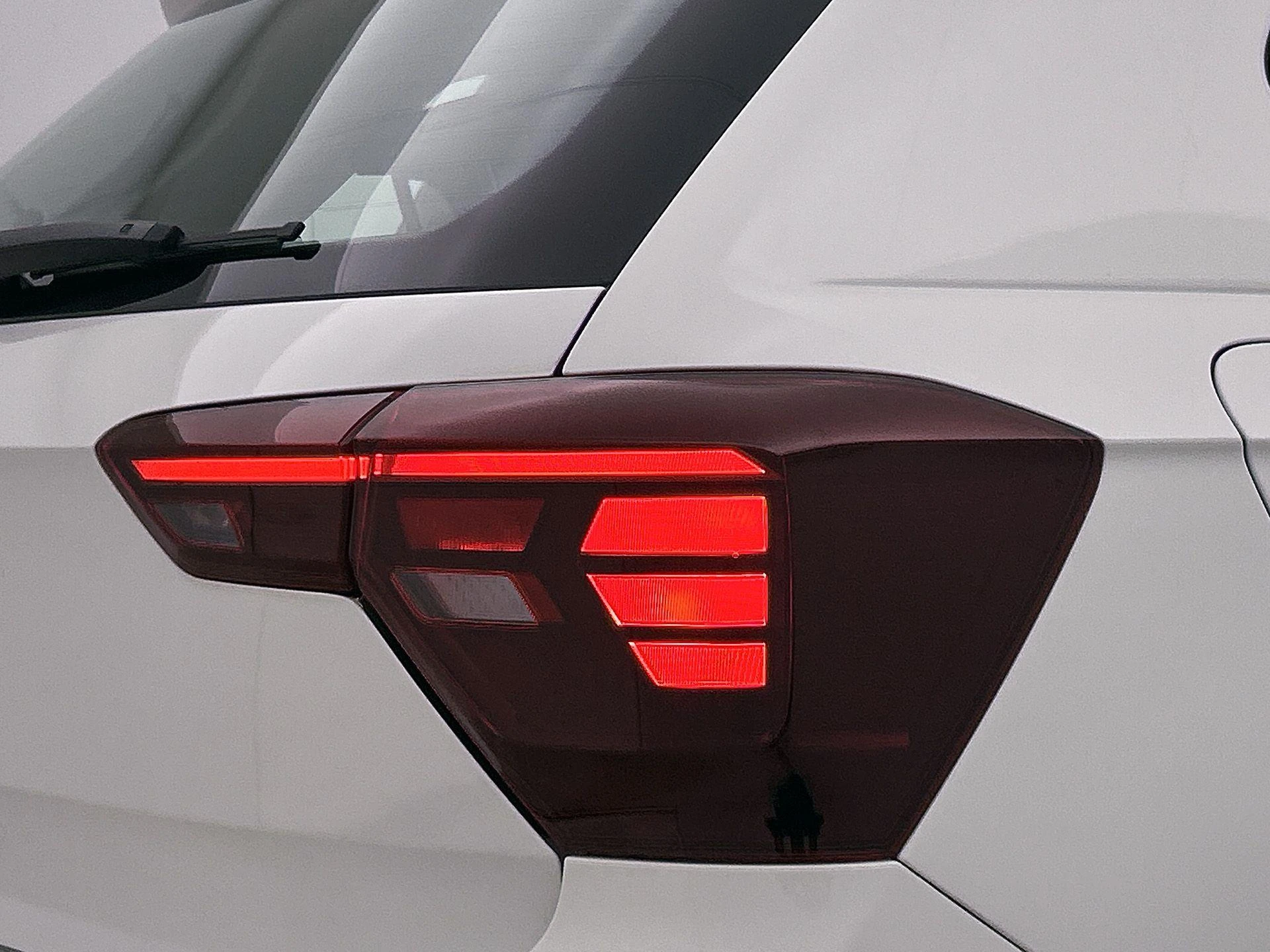 Volkswagen-Polo-image-23