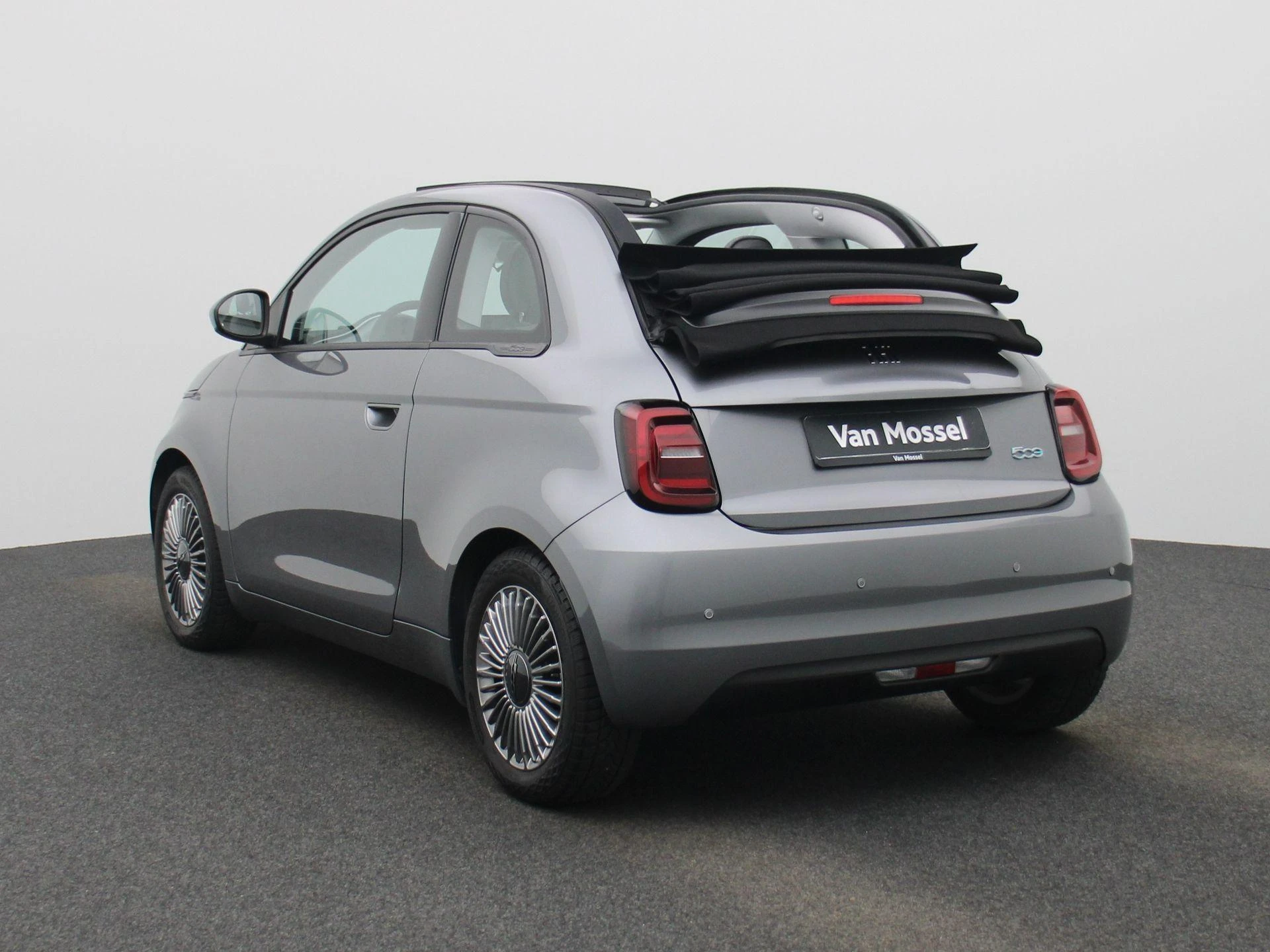 Fiat-500e-image-1
