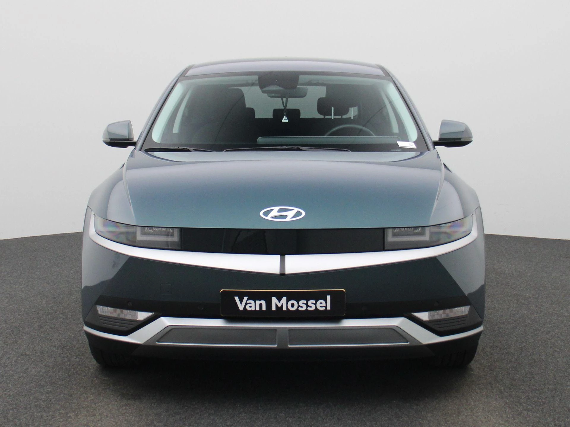 Hyundai-IONIQ 5-image-2