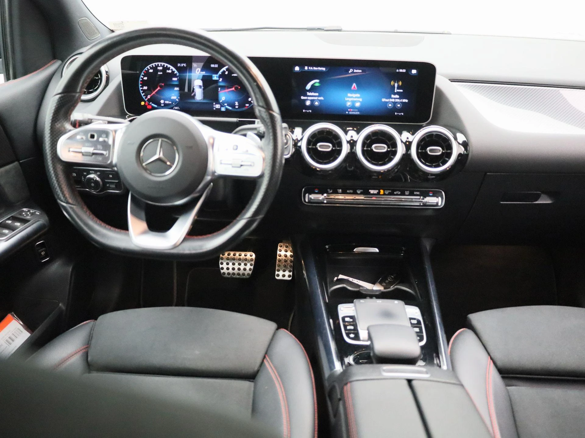 Mercedes-Benz-B-Klasse-image-6