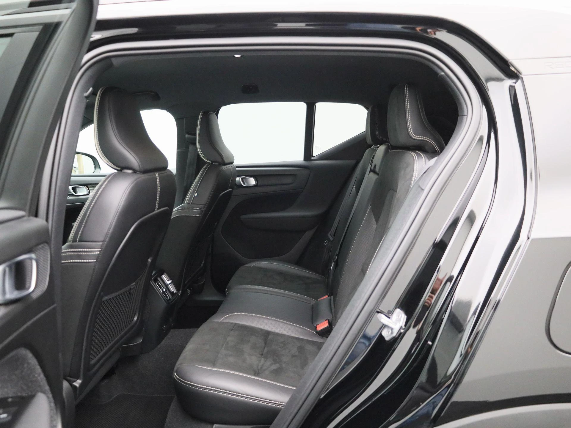 Volvo-XC40-image-10