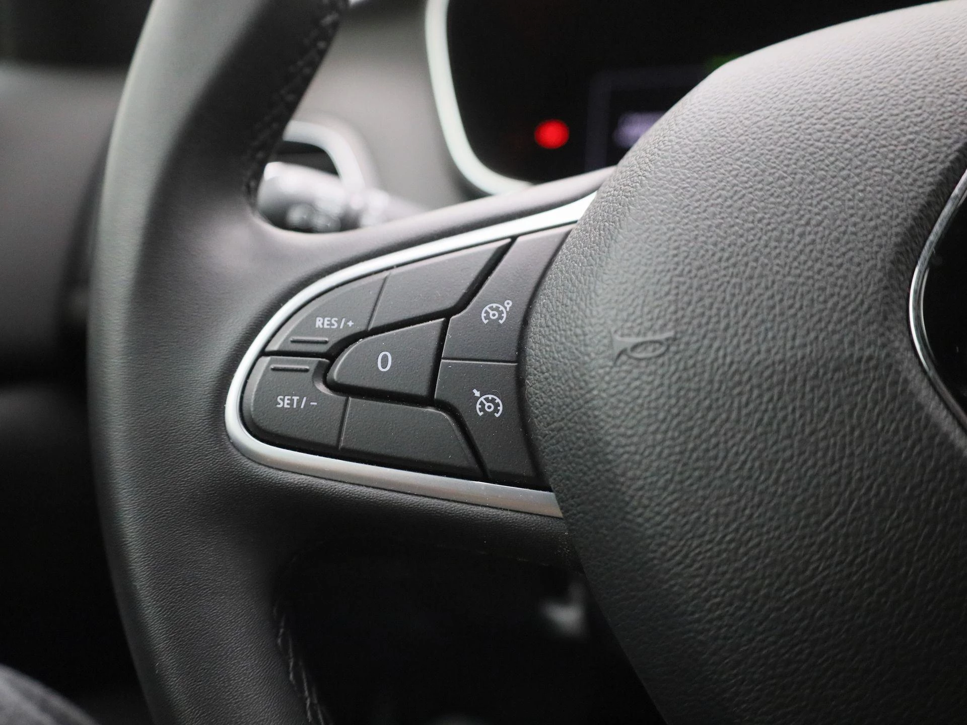 Renault-Mégane Estate-image-18