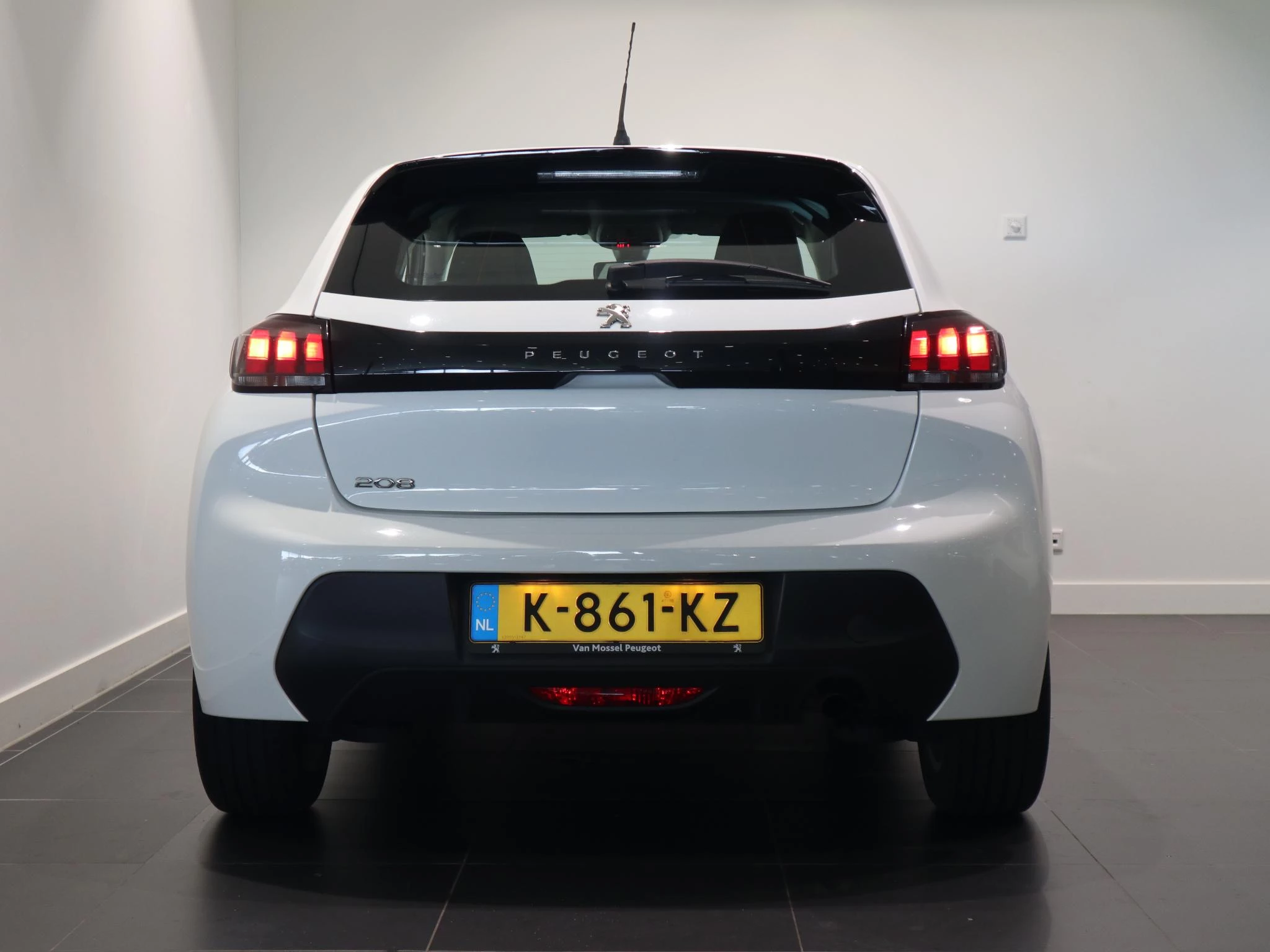 Peugeot-208-image-5