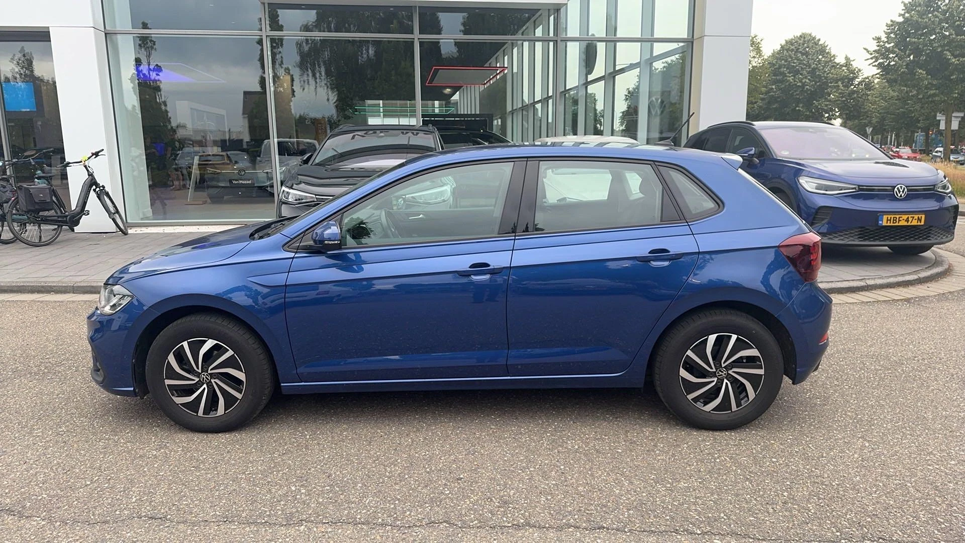 Volkswagen-Polo-image-7