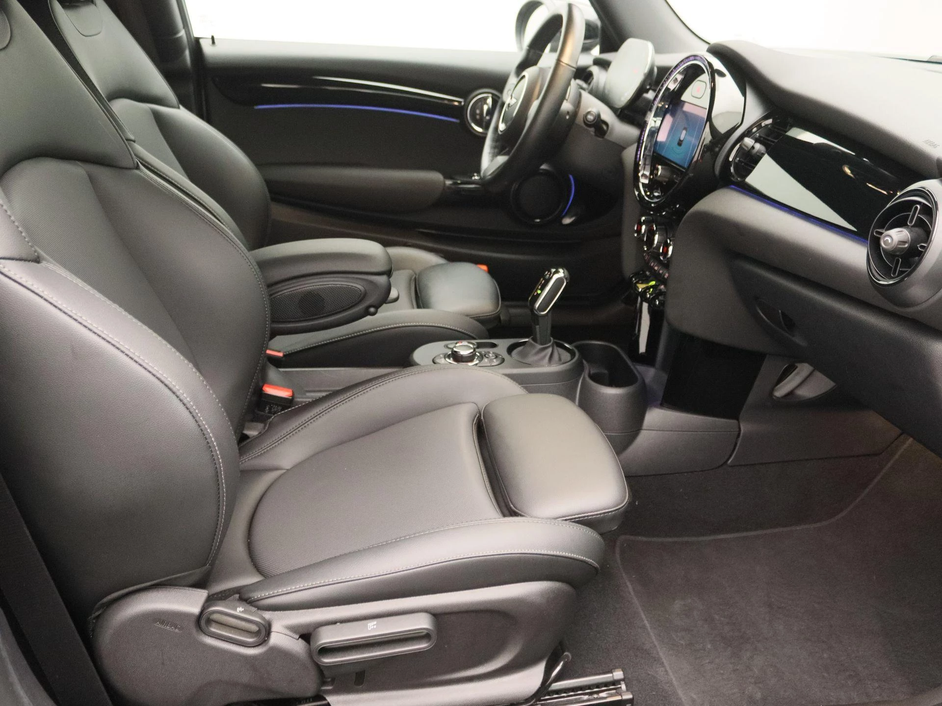 MINI-Electric-image-23