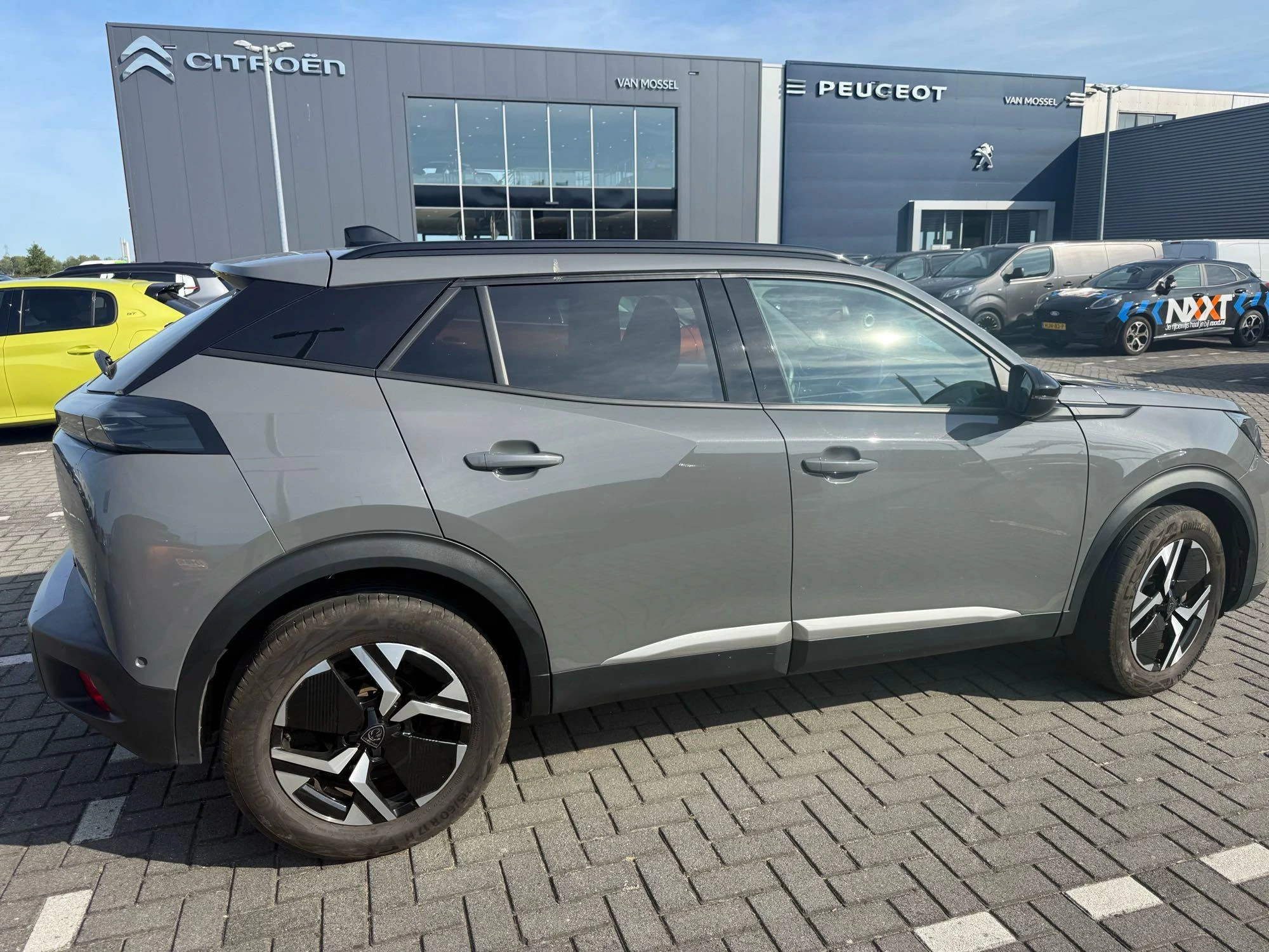 Peugeot-2008-image-8