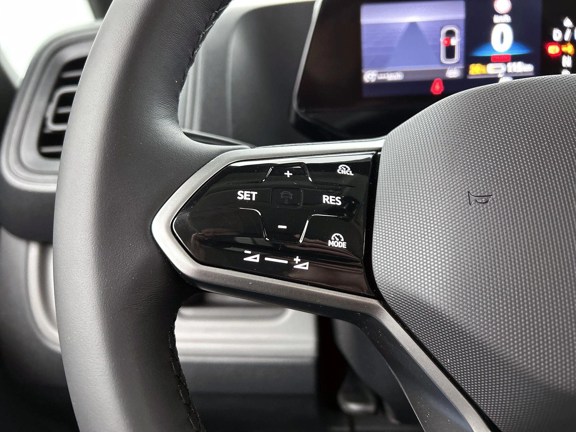 Volkswagen-ID. Buzz Cargo-image-5