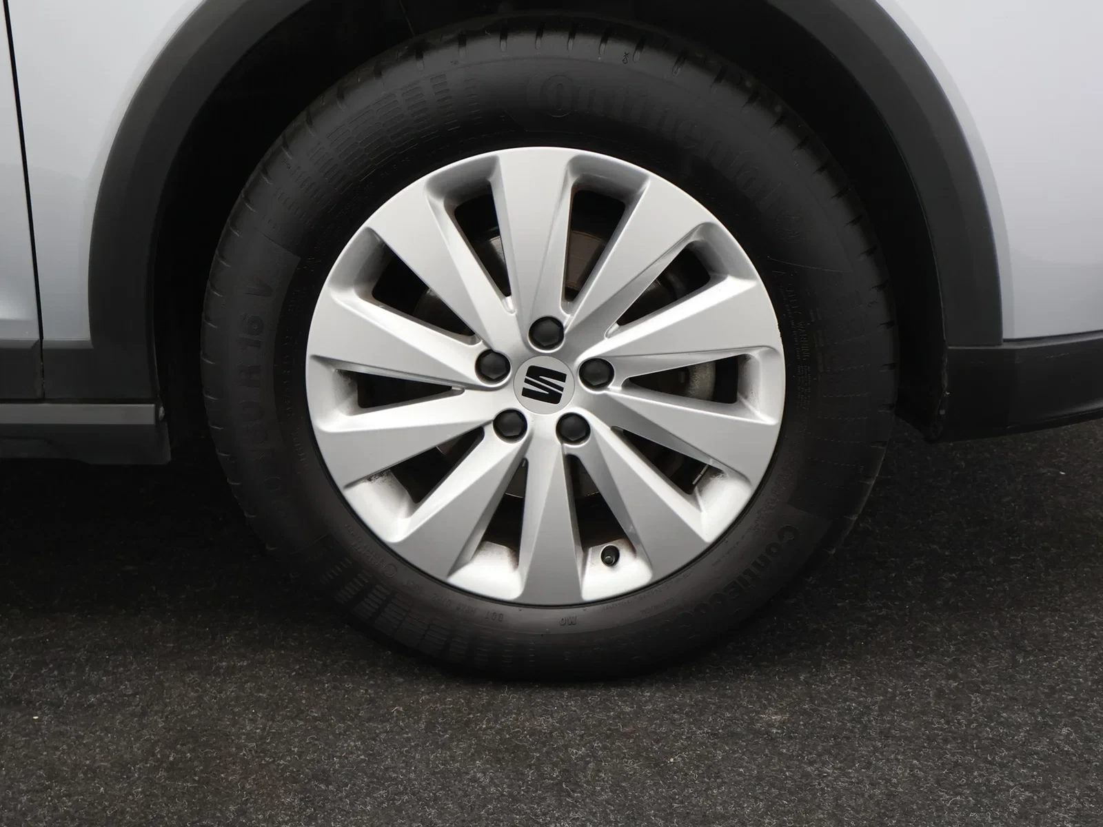 SEAT Arona Arona Urban! 1.0TSI 95PK *CRUISE CONTROL*PDC ACHTER*BLTH*DAB RADIO*ZETELVERWARMING*APP-CONNECT*...*
