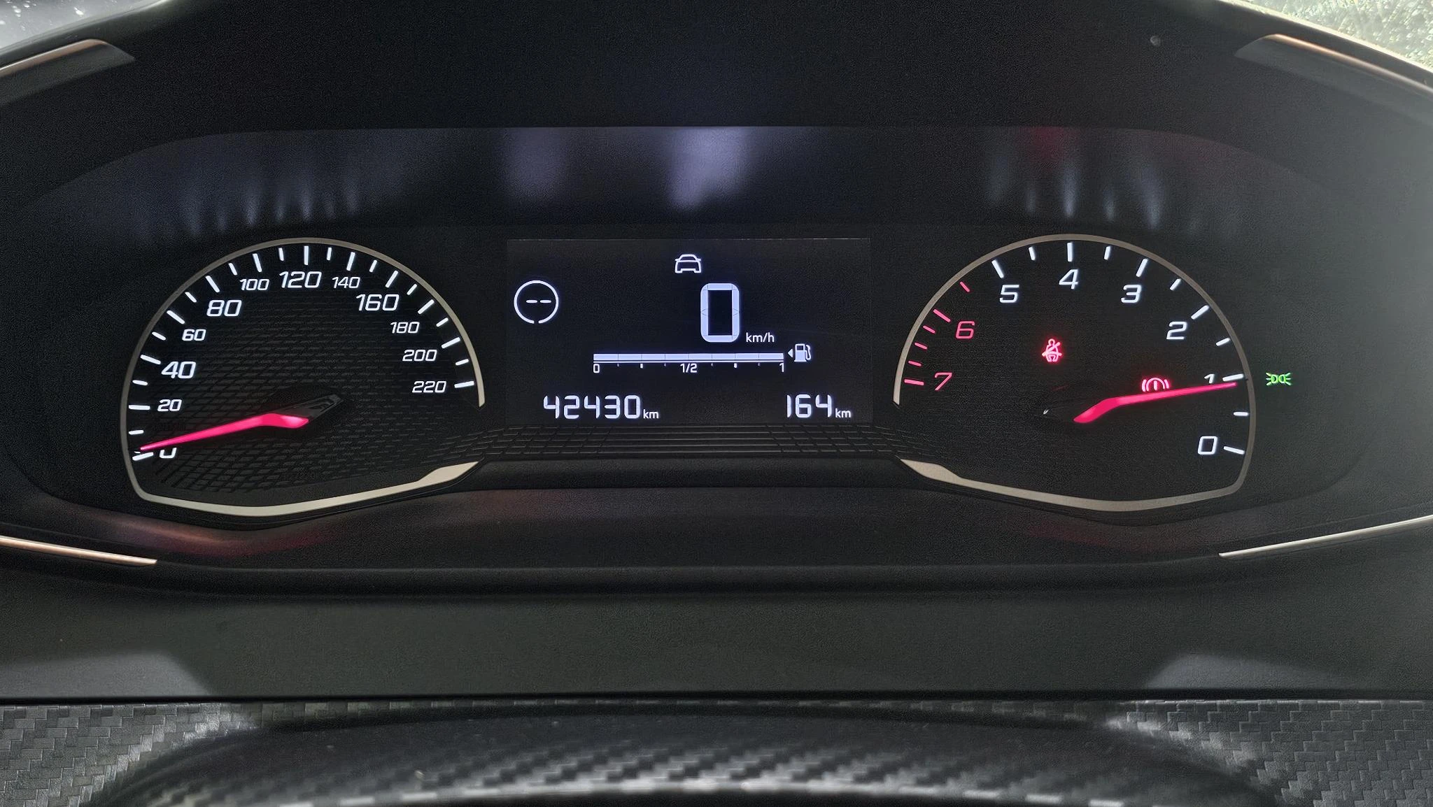Peugeot-208-image-16