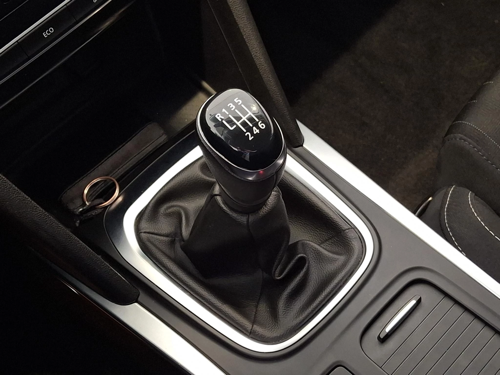 Renault-Mégane Estate-image-16