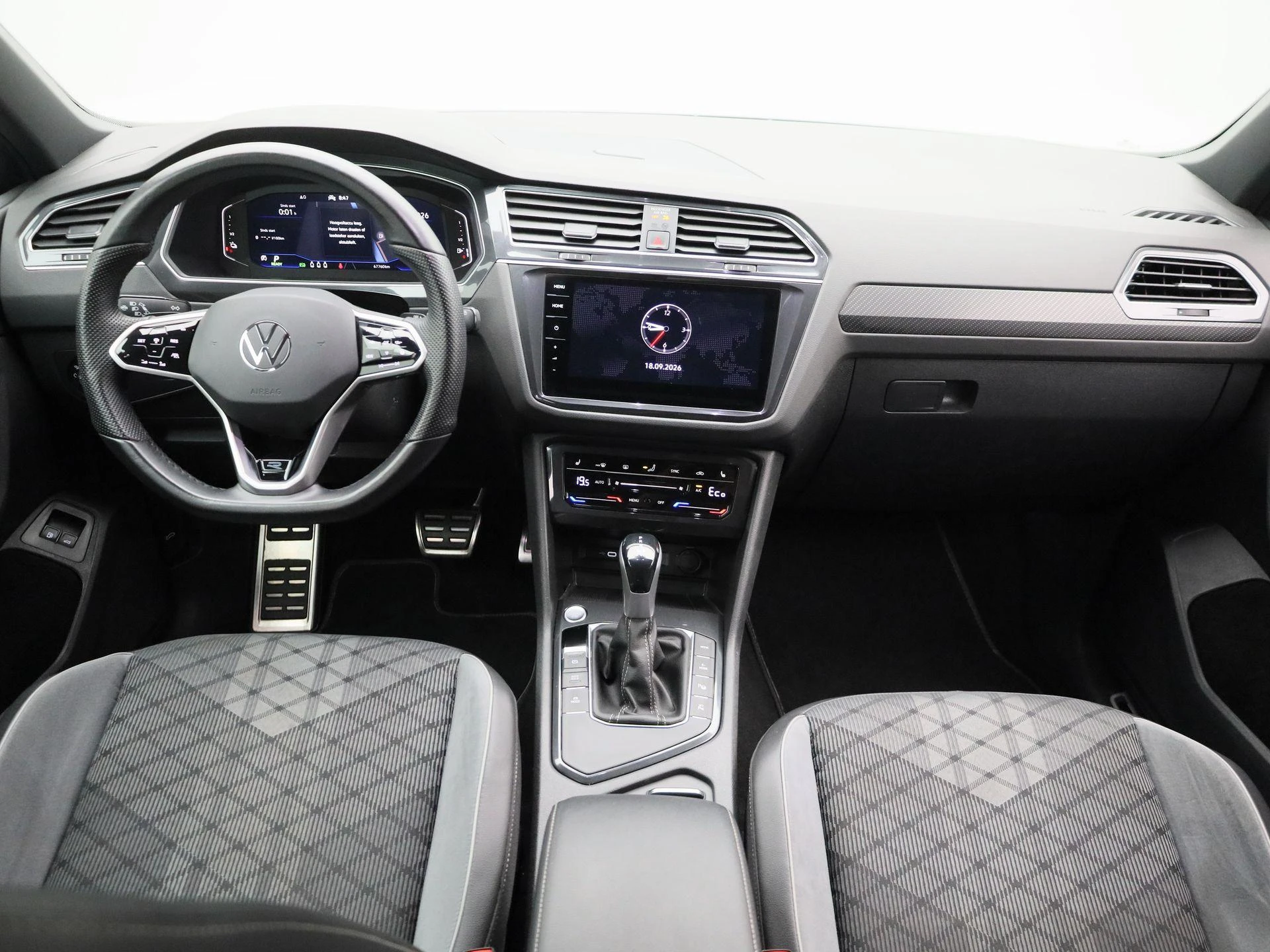 Volkswagen-Tiguan-image-7