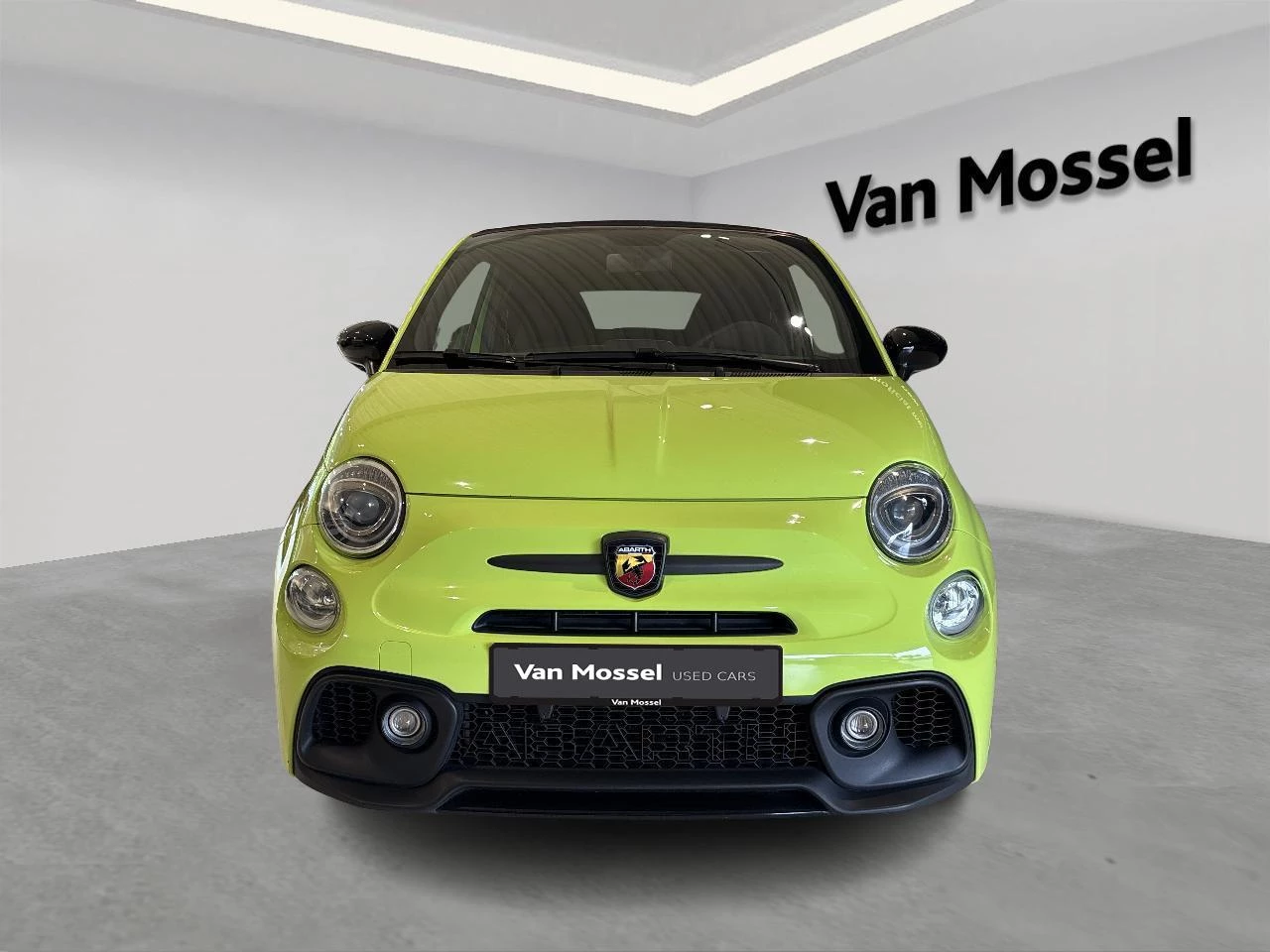 Abarth 500C 1.4 T-Jet 595 132kW Competizione