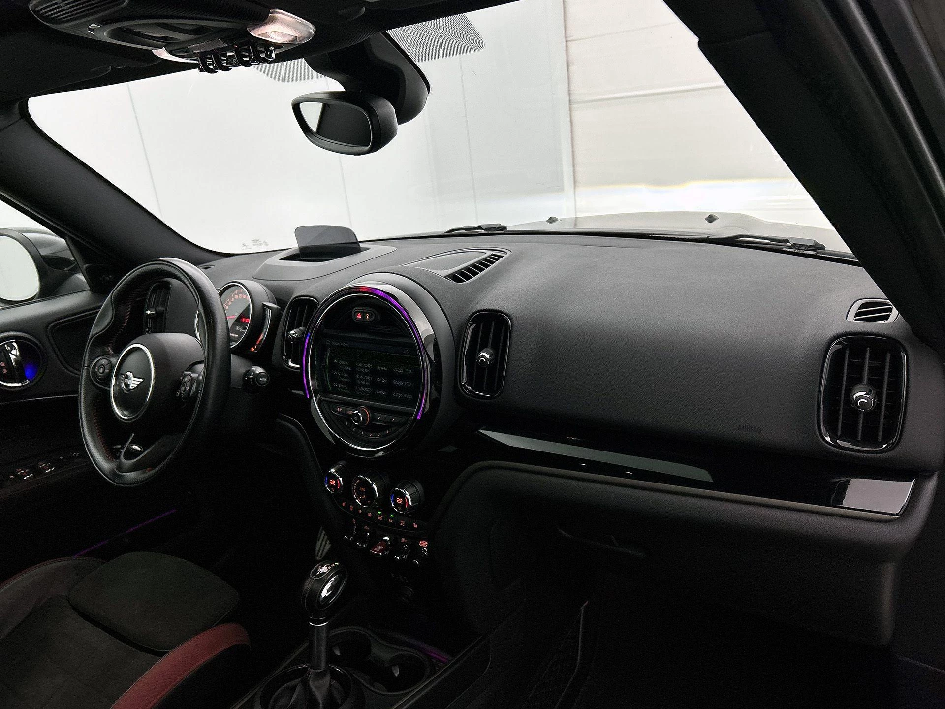 MINI-Countryman-image-19